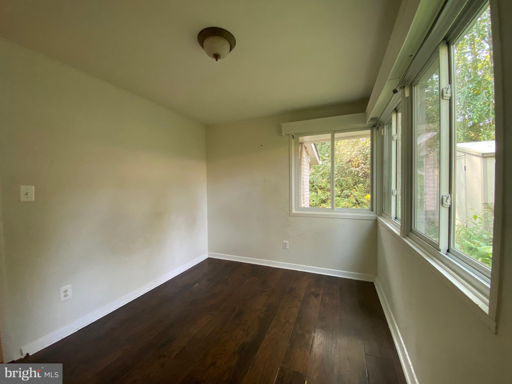 WOODLEY - Residential