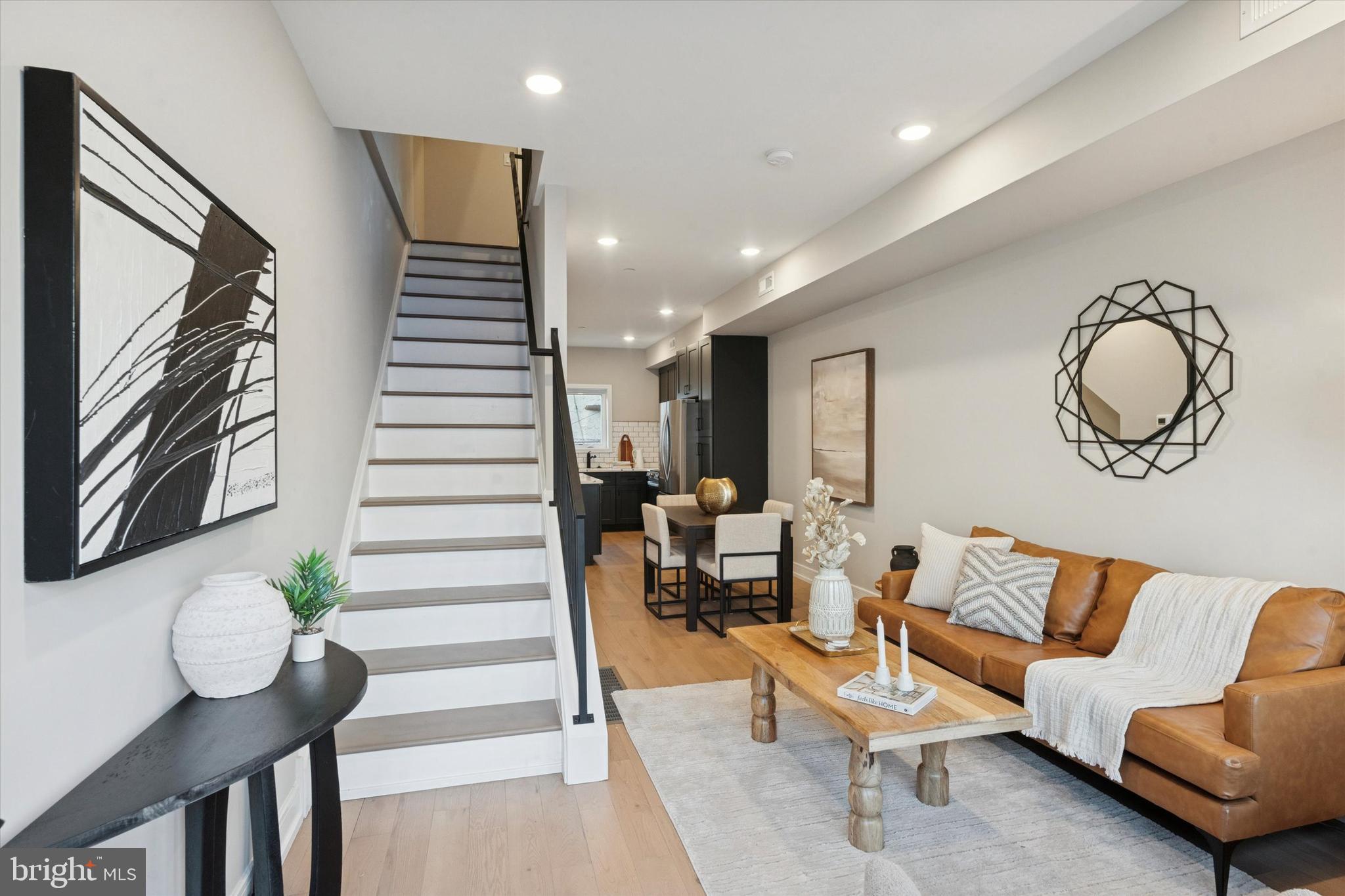 SOUTH KENSINGTON - Residential