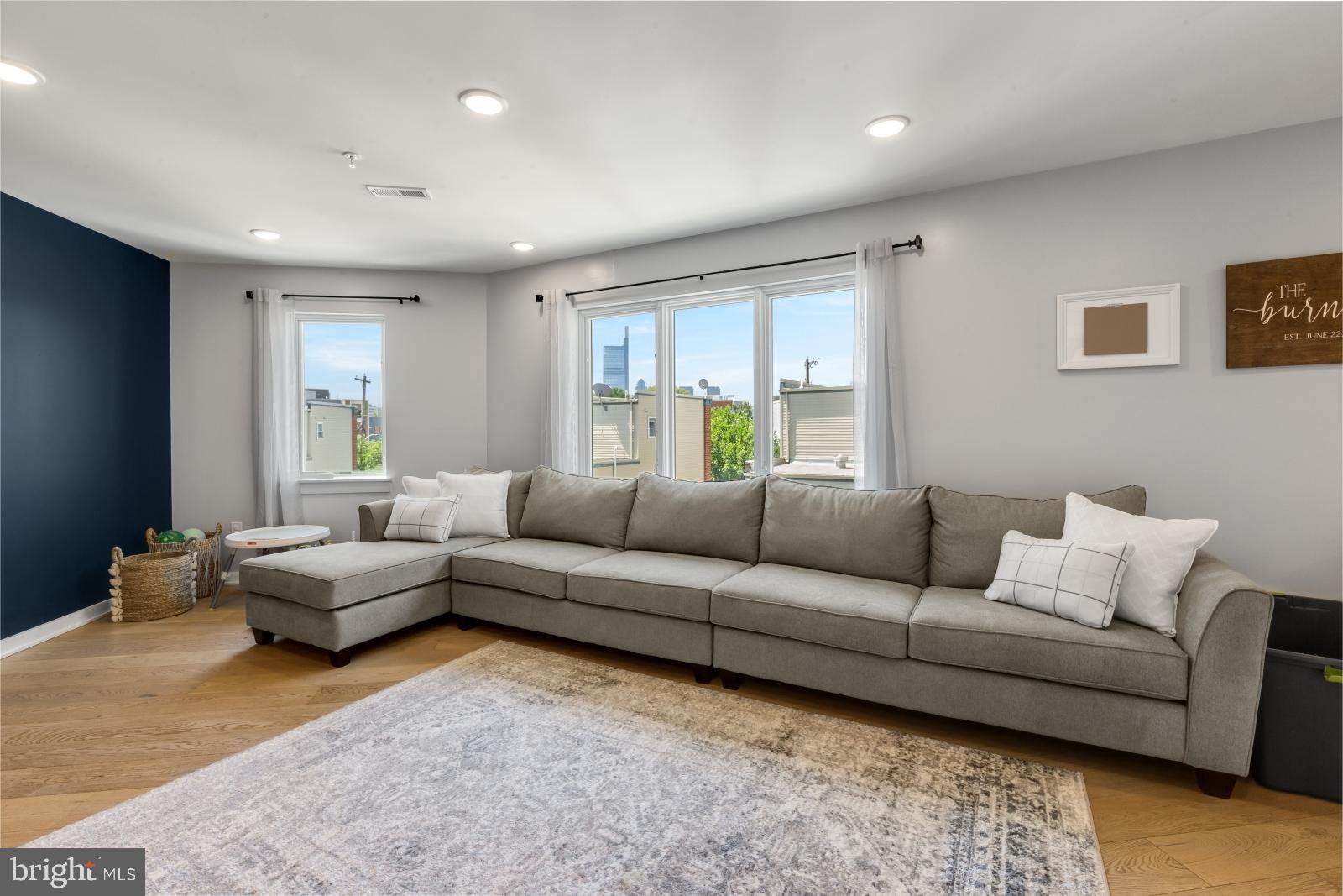 FRANCISVILLE - Residential Lease