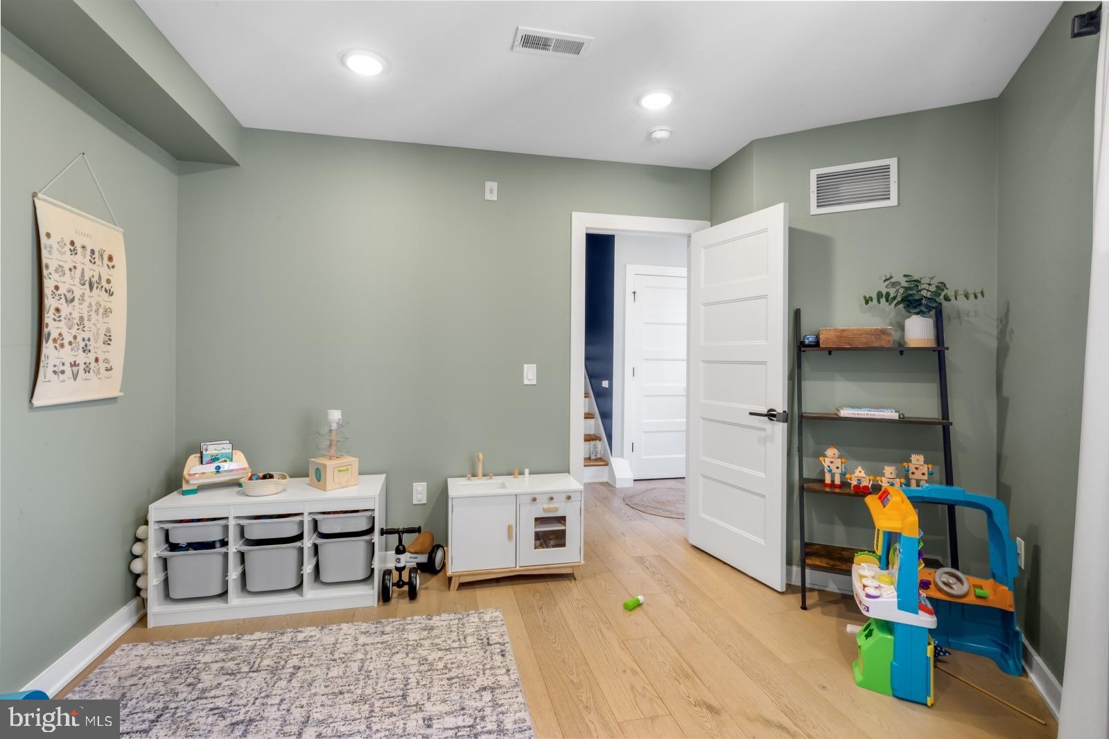 FRANCISVILLE - Residential Lease