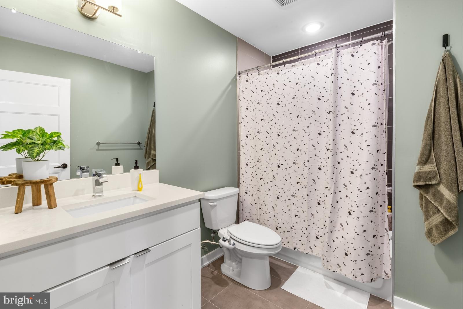 FRANCISVILLE - Residential Lease