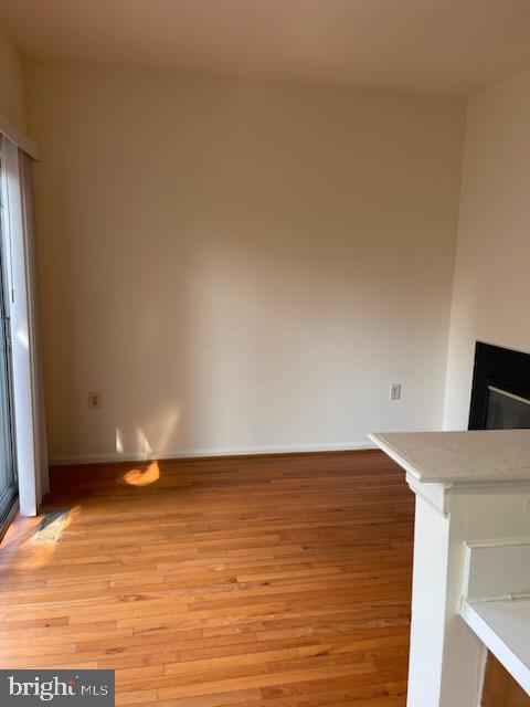 FAIR LAKES LAND BAY - Residential Lease