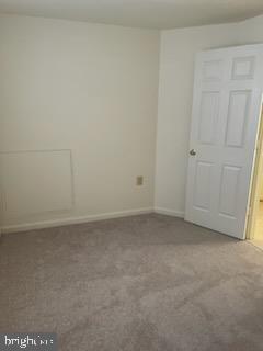 FAIR LAKES LAND BAY - Residential Lease