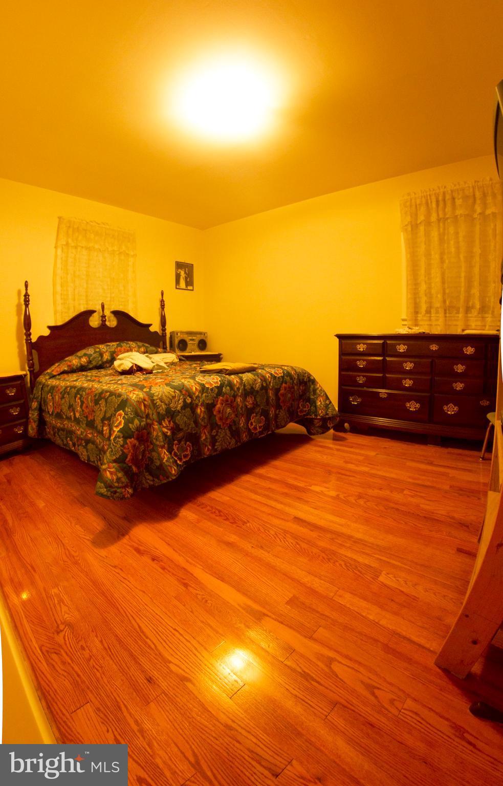 MITCHELL MANOR - Residential