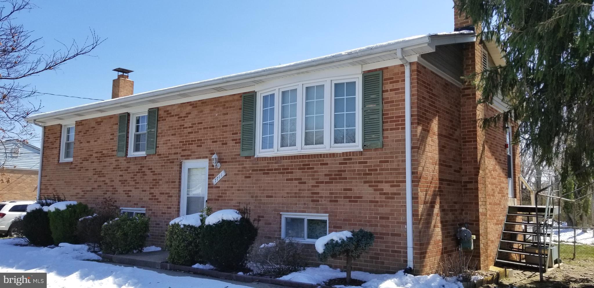 MITCHELL MANOR - Residential