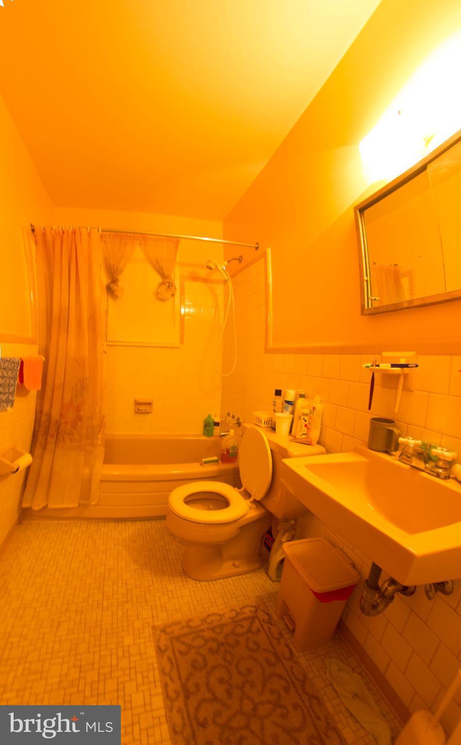 MITCHELL MANOR - Residential