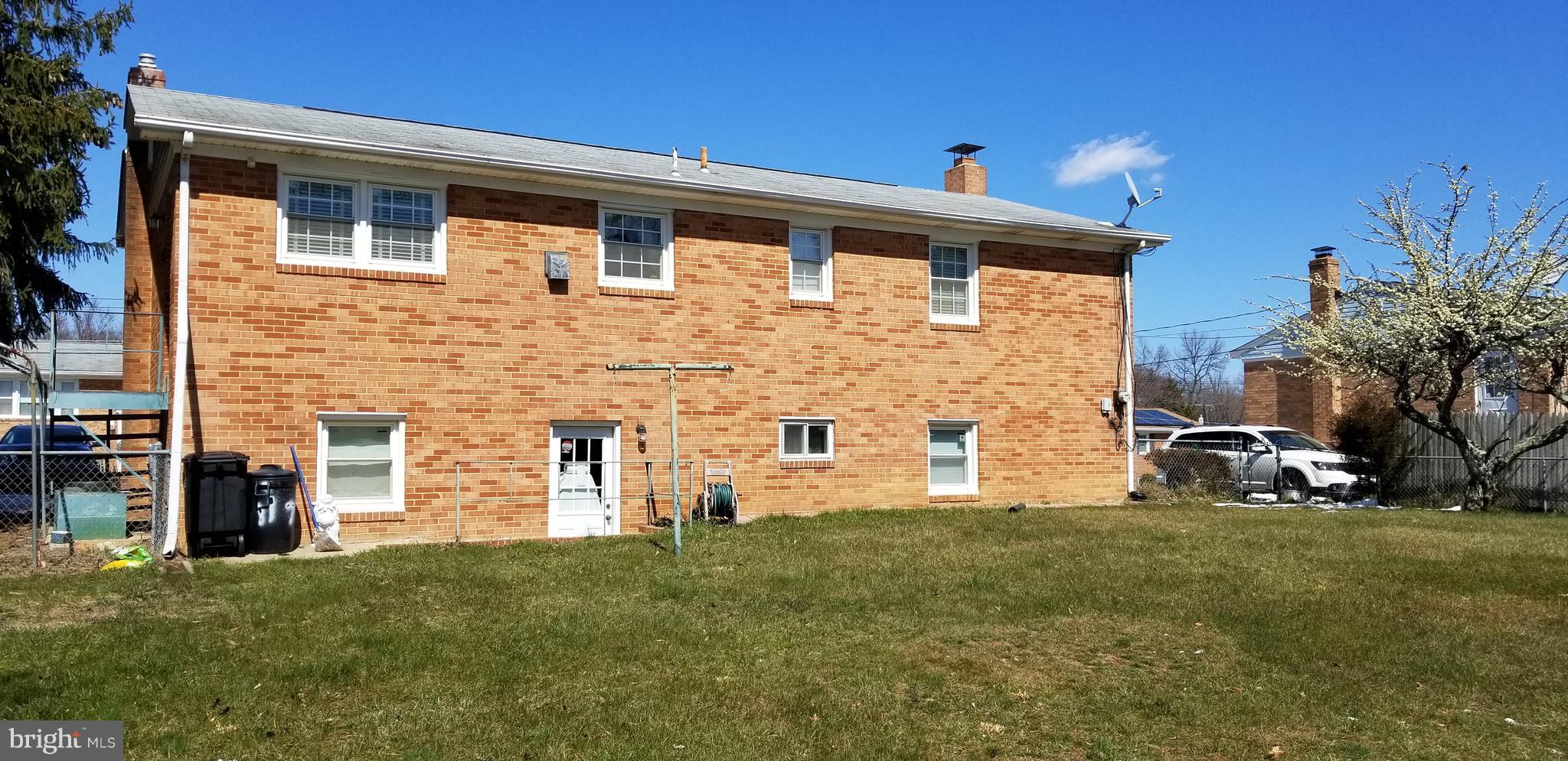 MITCHELL MANOR - Residential