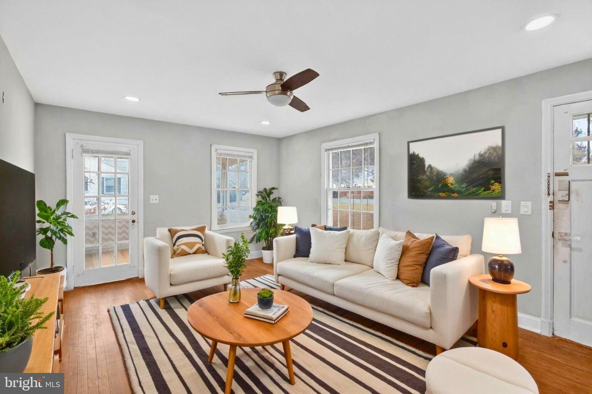 HYATTSVILLE - Residential