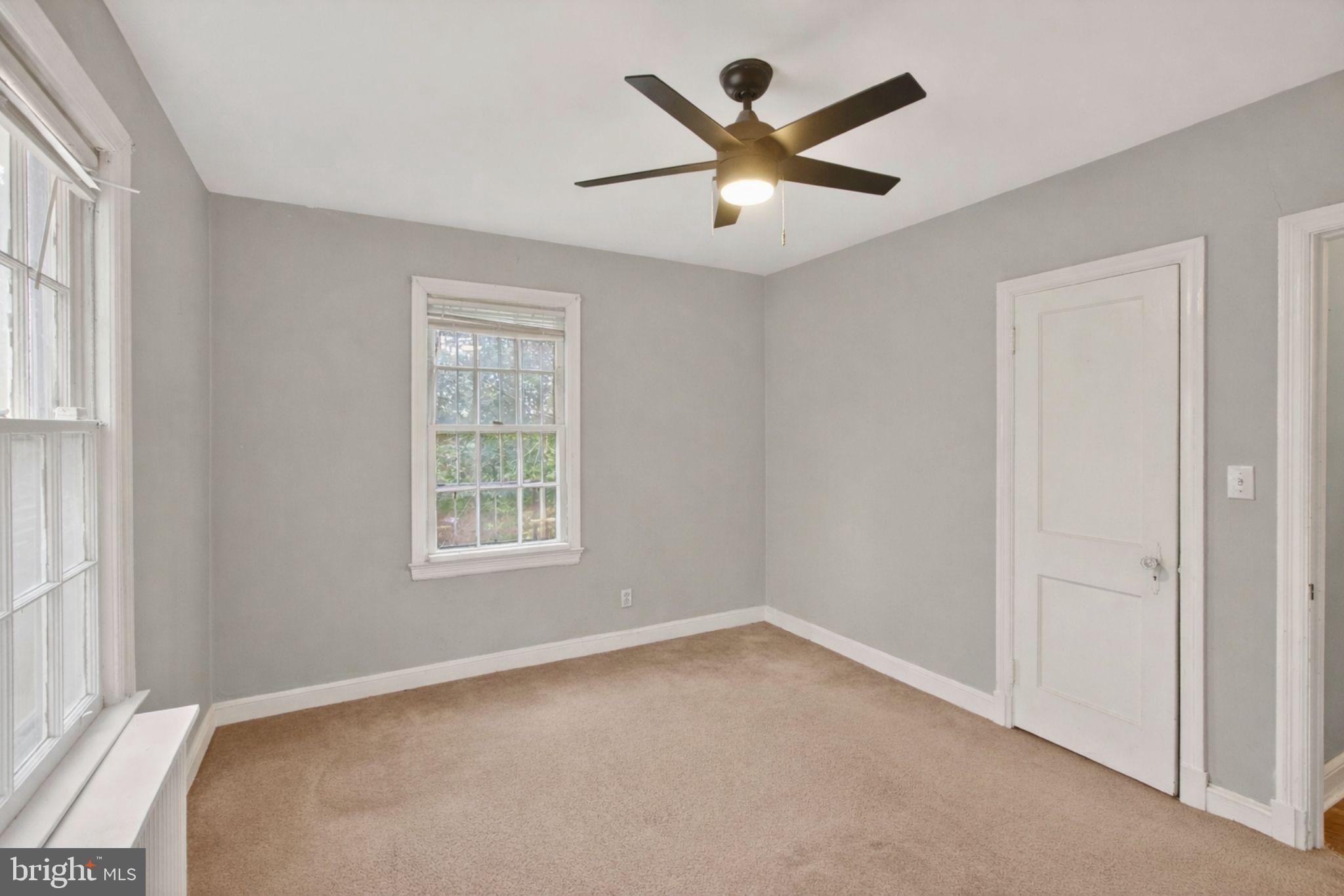 HYATTSVILLE - Residential