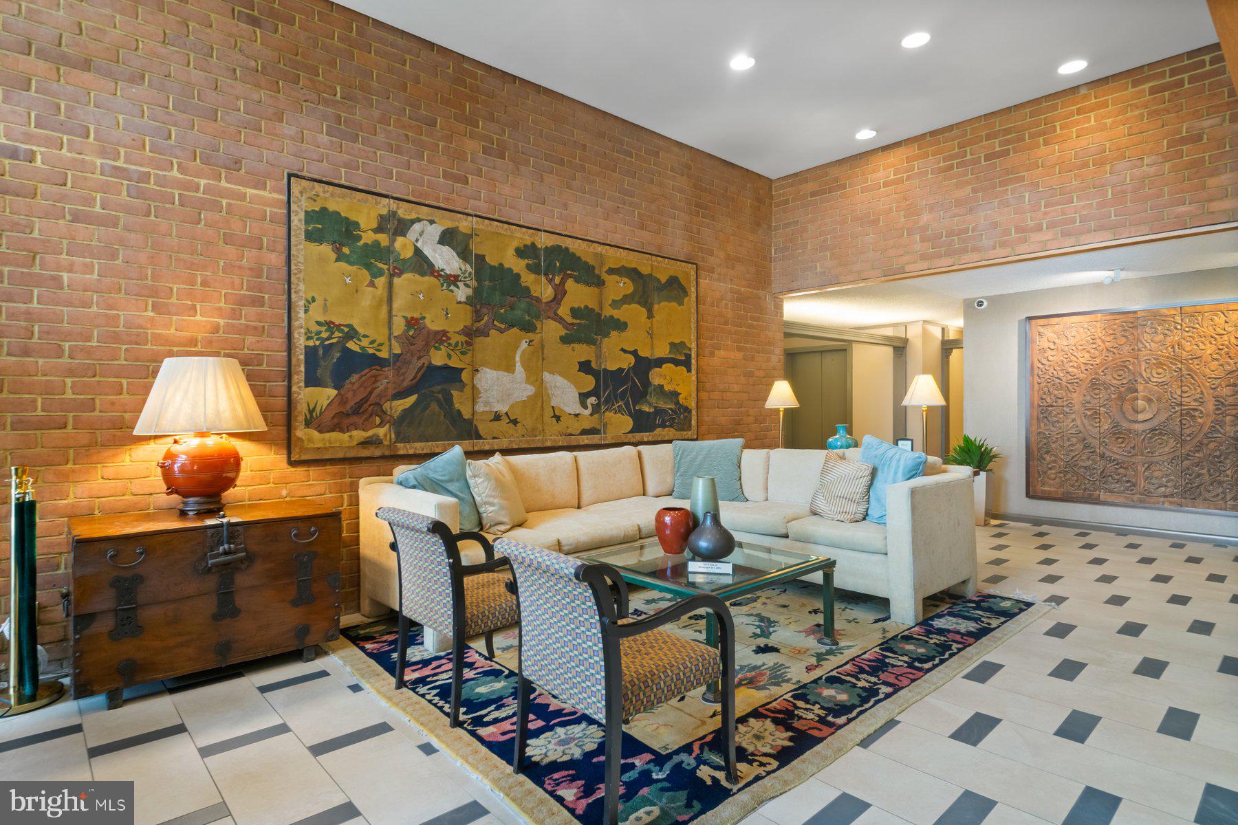 111 HAMLET HILL ROAD 707