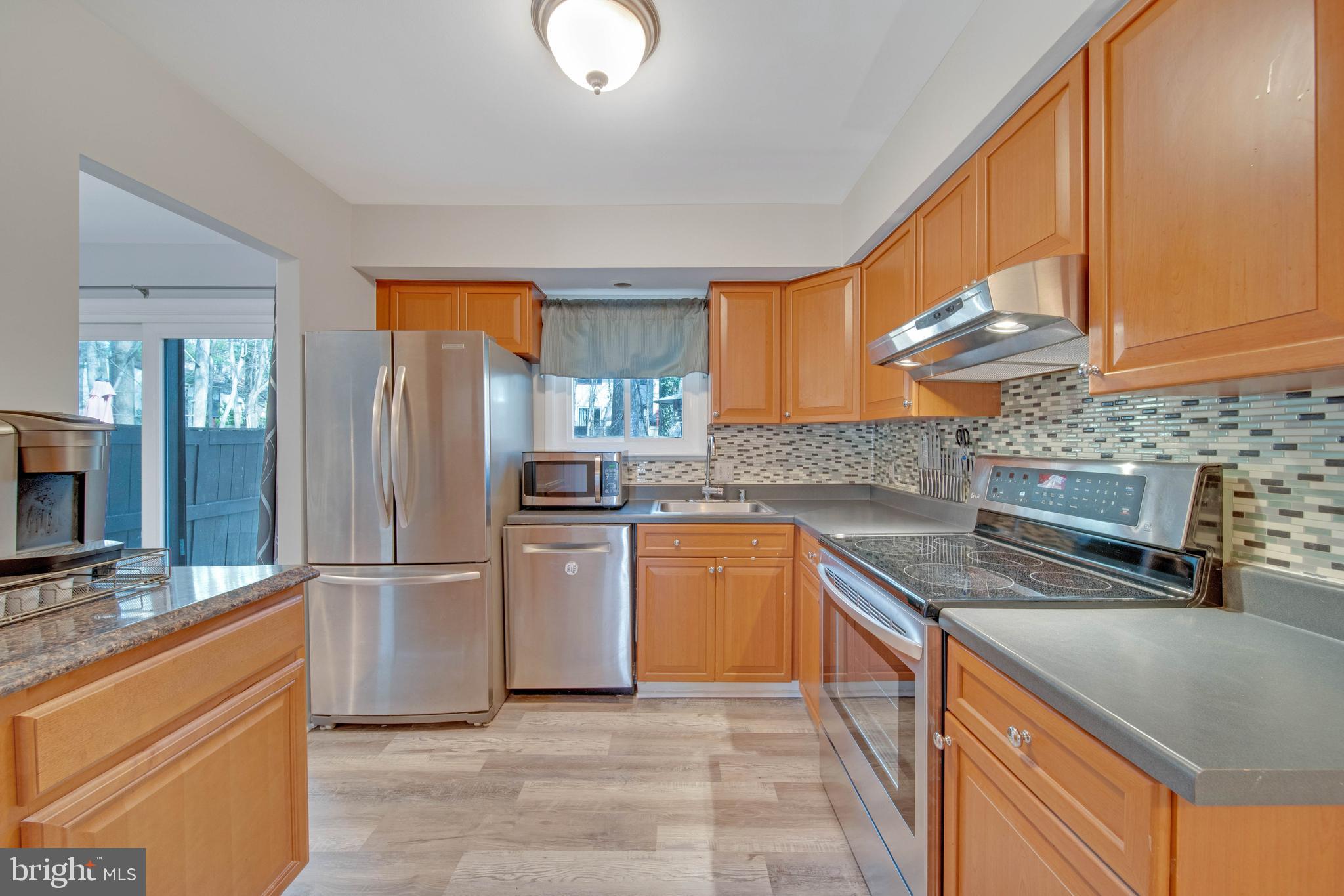 RESTON - Residential