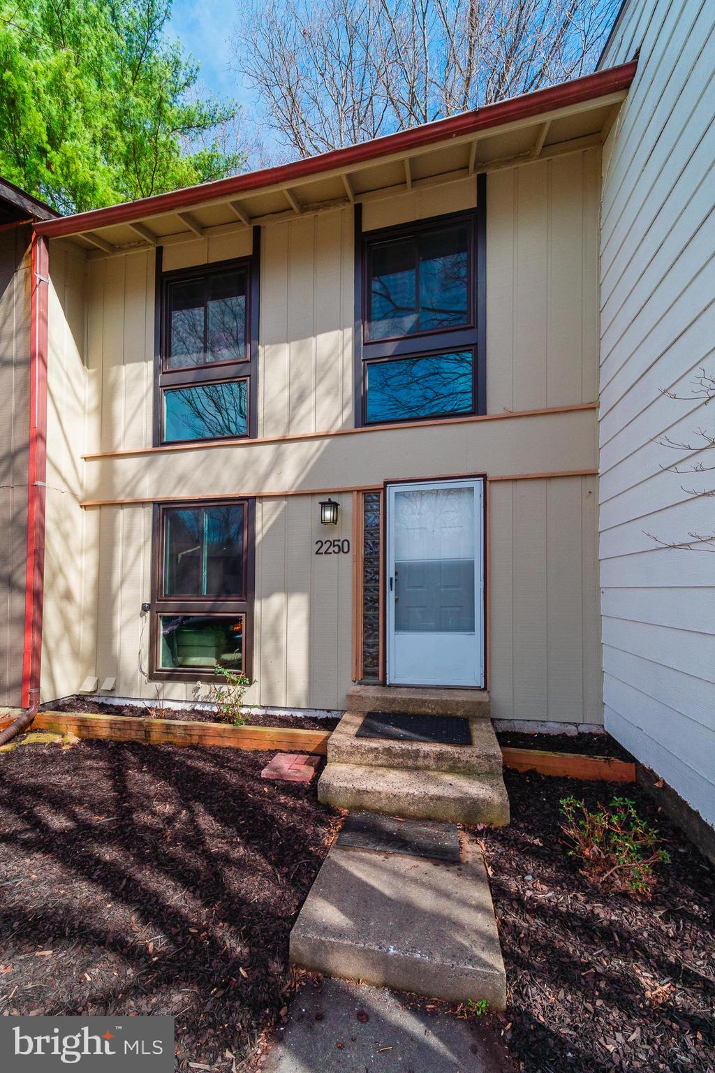 RESTON - Residential