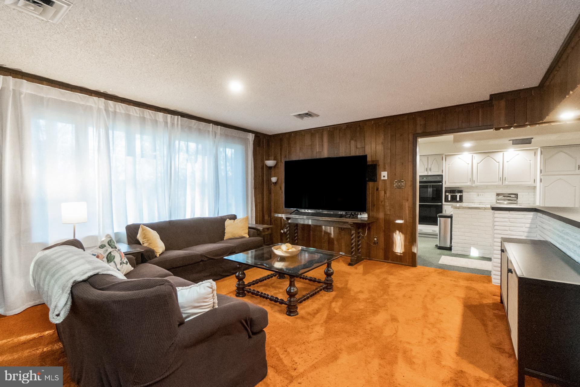 MAHONING MANOR - Residential