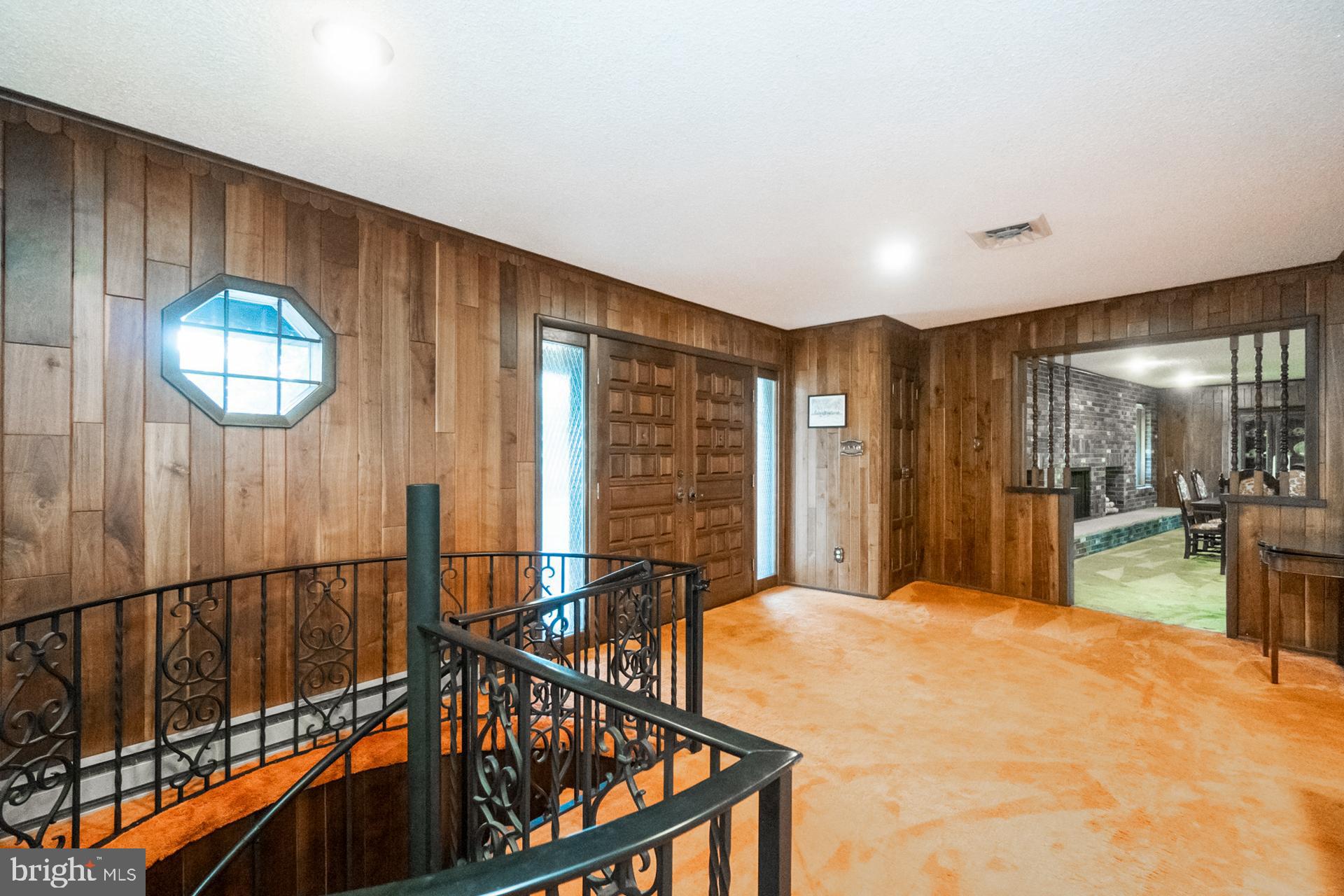 MAHONING MANOR - Residential