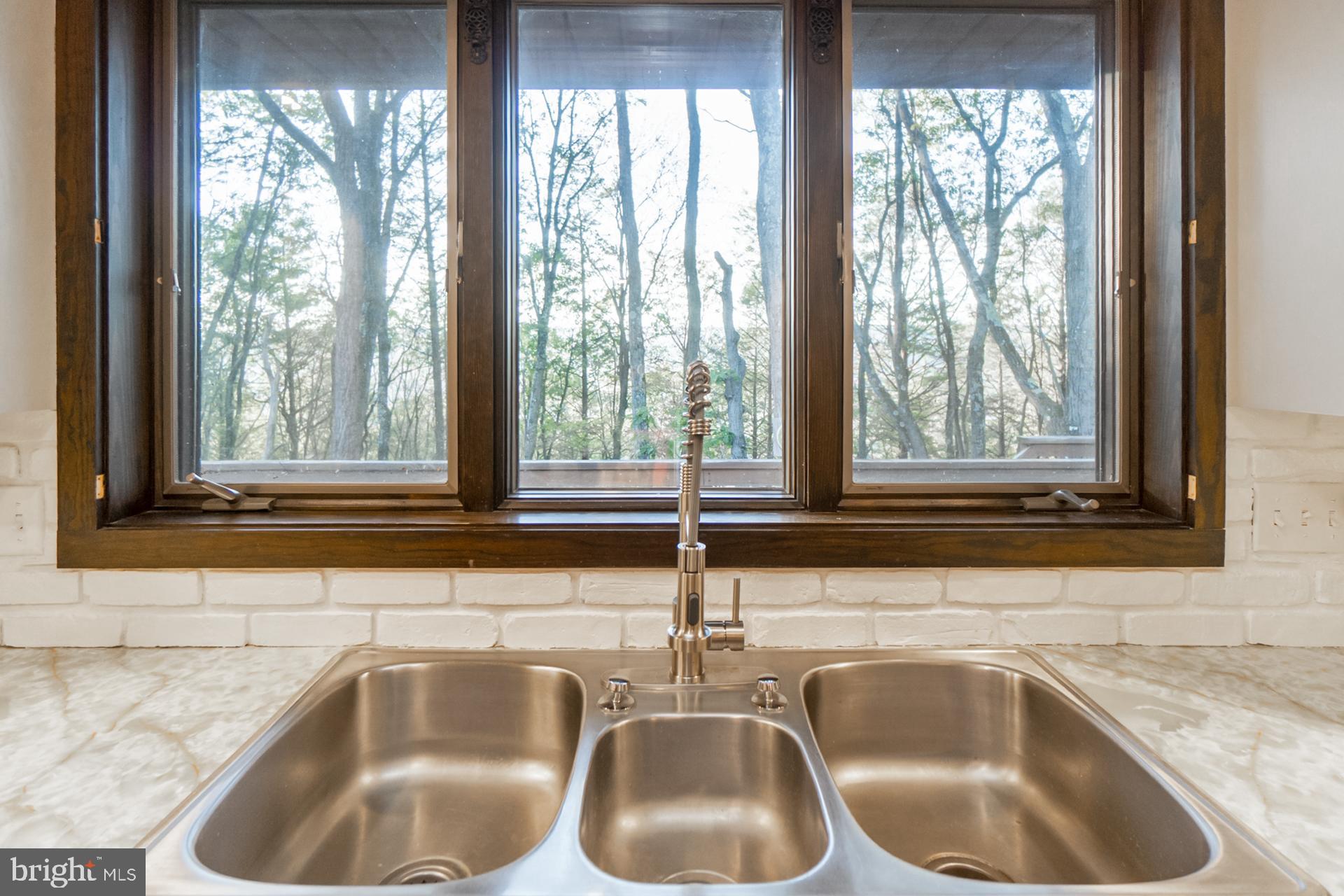 MAHONING MANOR - Residential