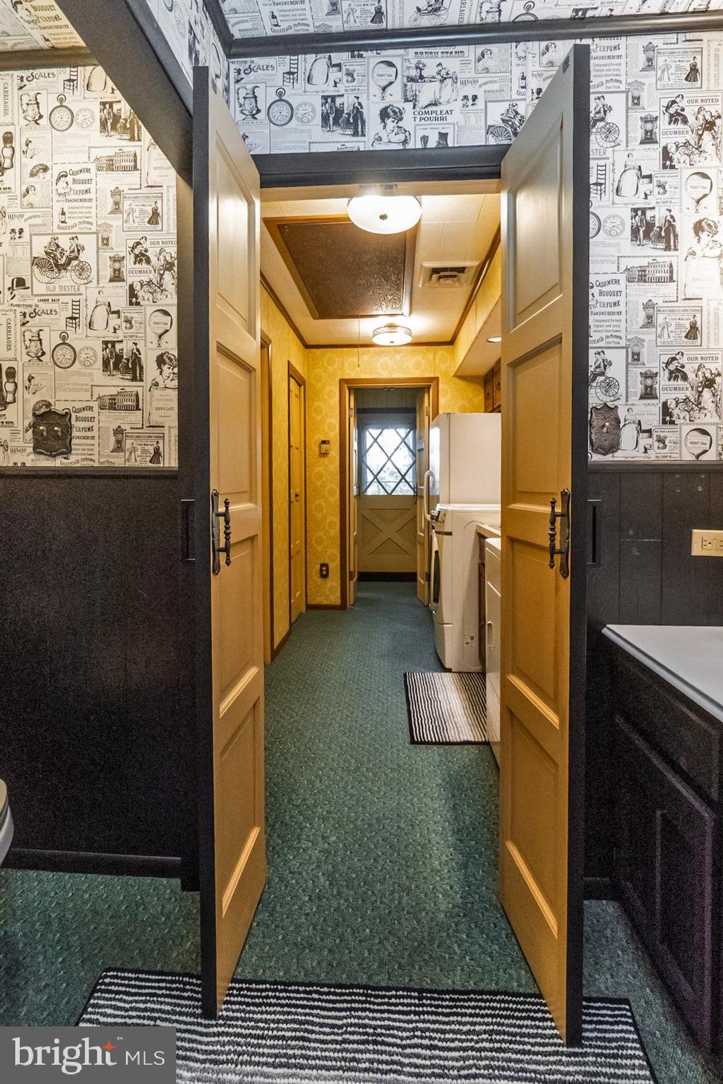 MAHONING MANOR - Residential