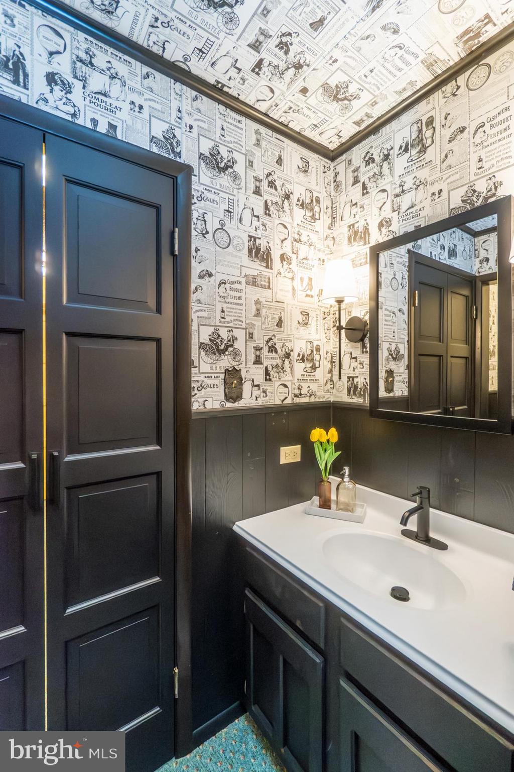 MAHONING MANOR - Residential