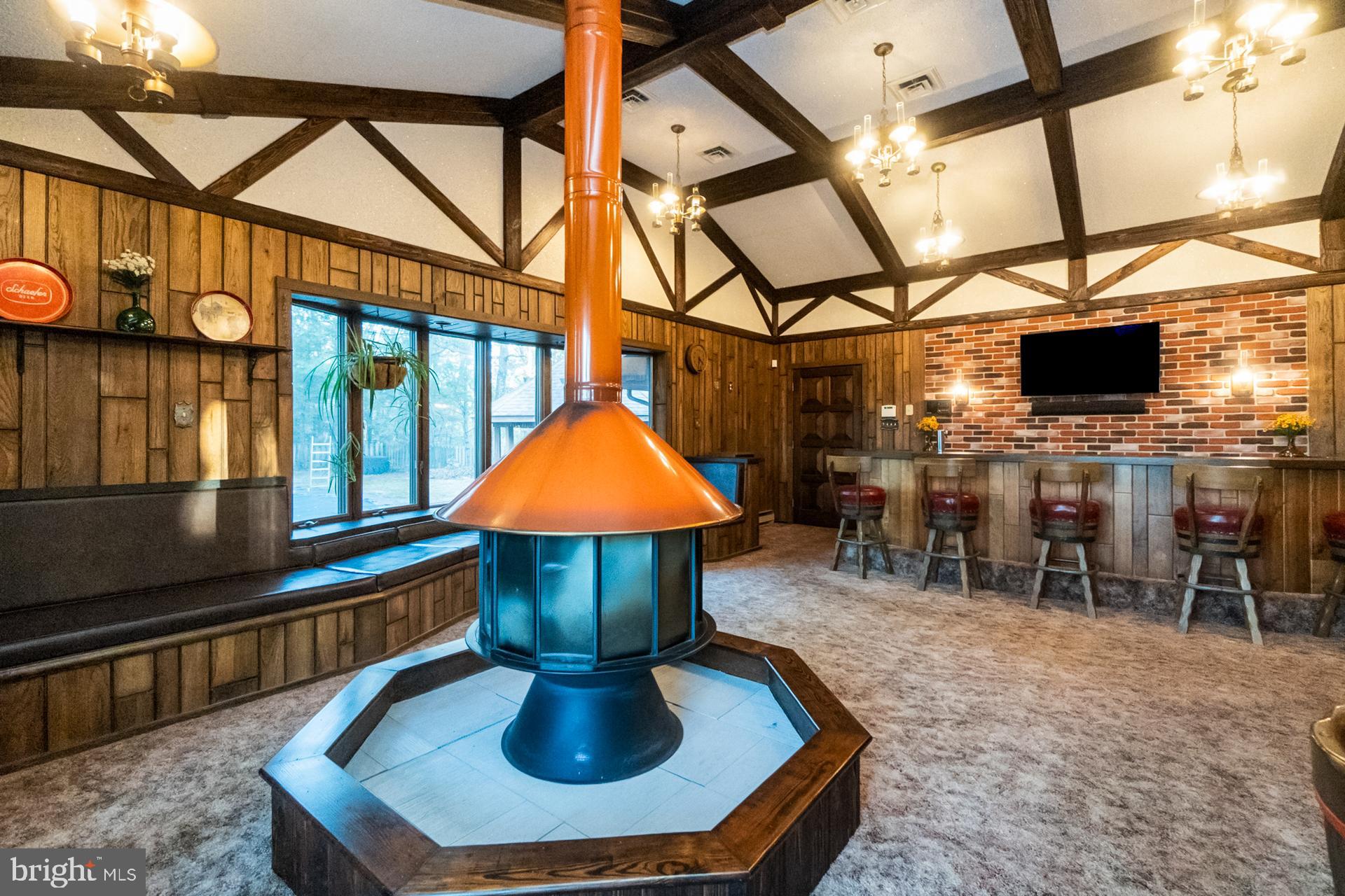 MAHONING MANOR - Residential