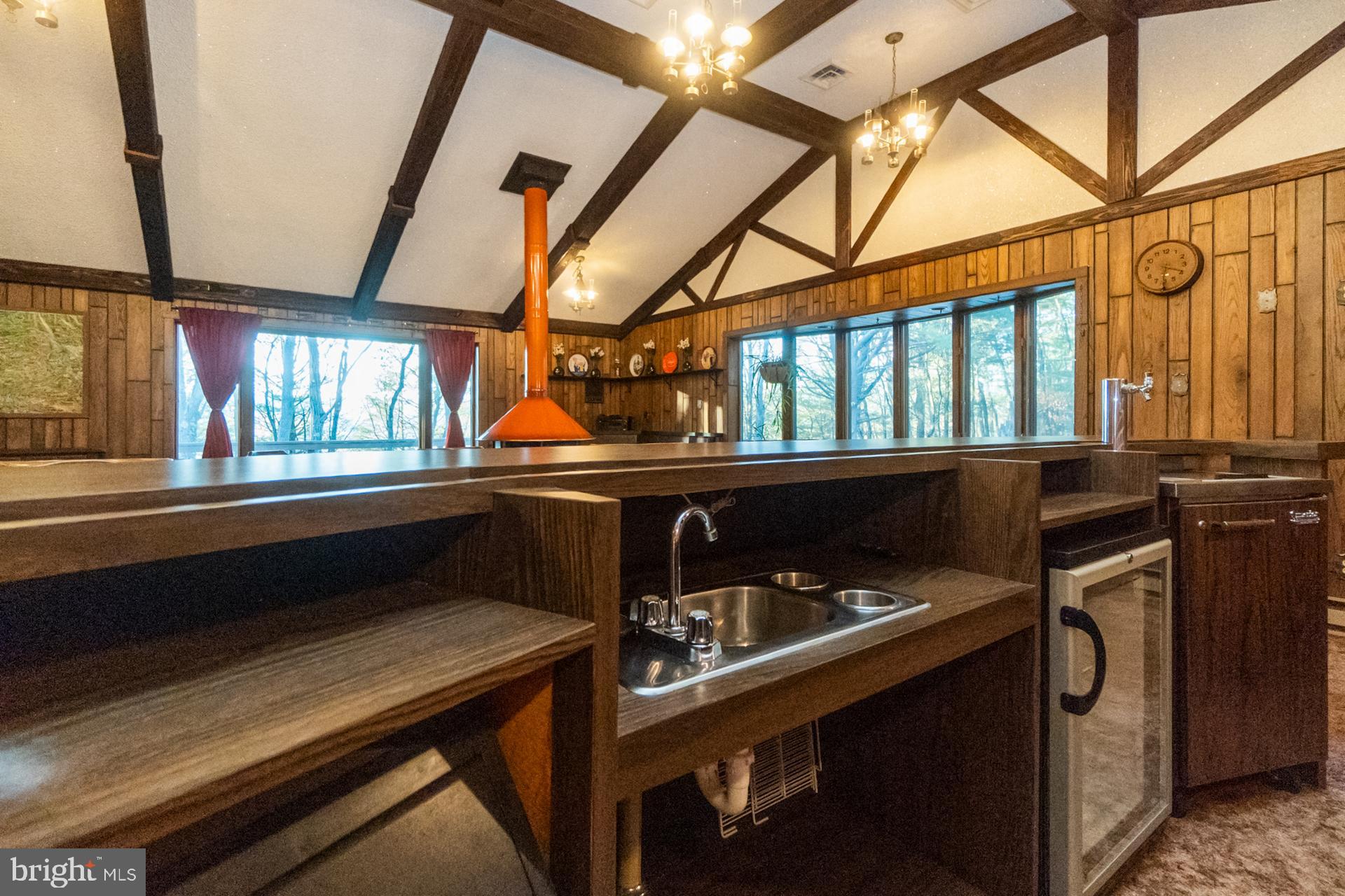 MAHONING MANOR - Residential