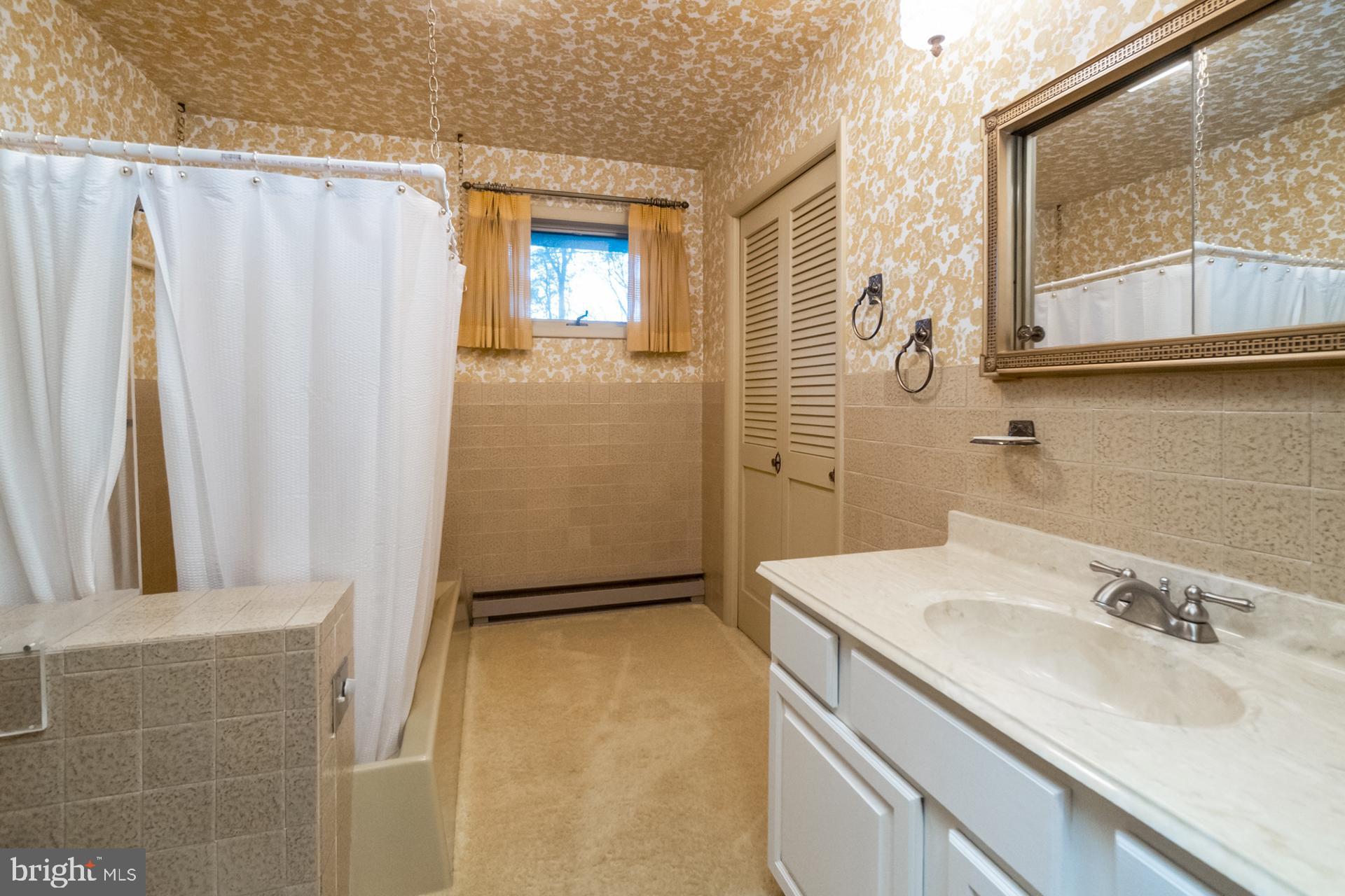 MAHONING MANOR - Residential