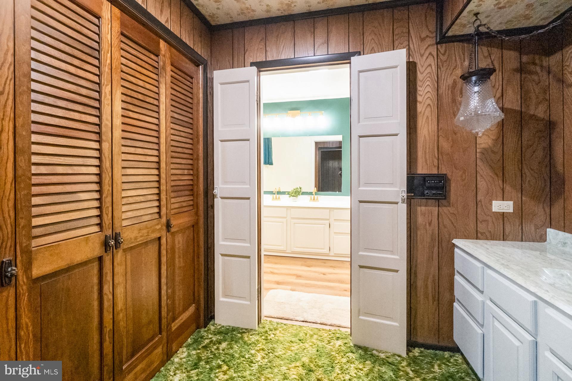 MAHONING MANOR - Residential