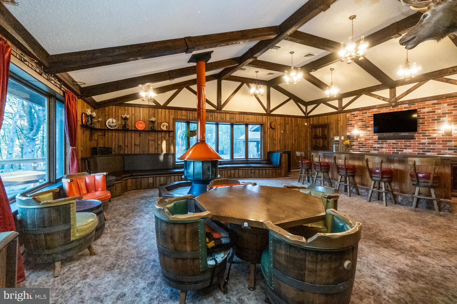 MAHONING MANOR - Residential