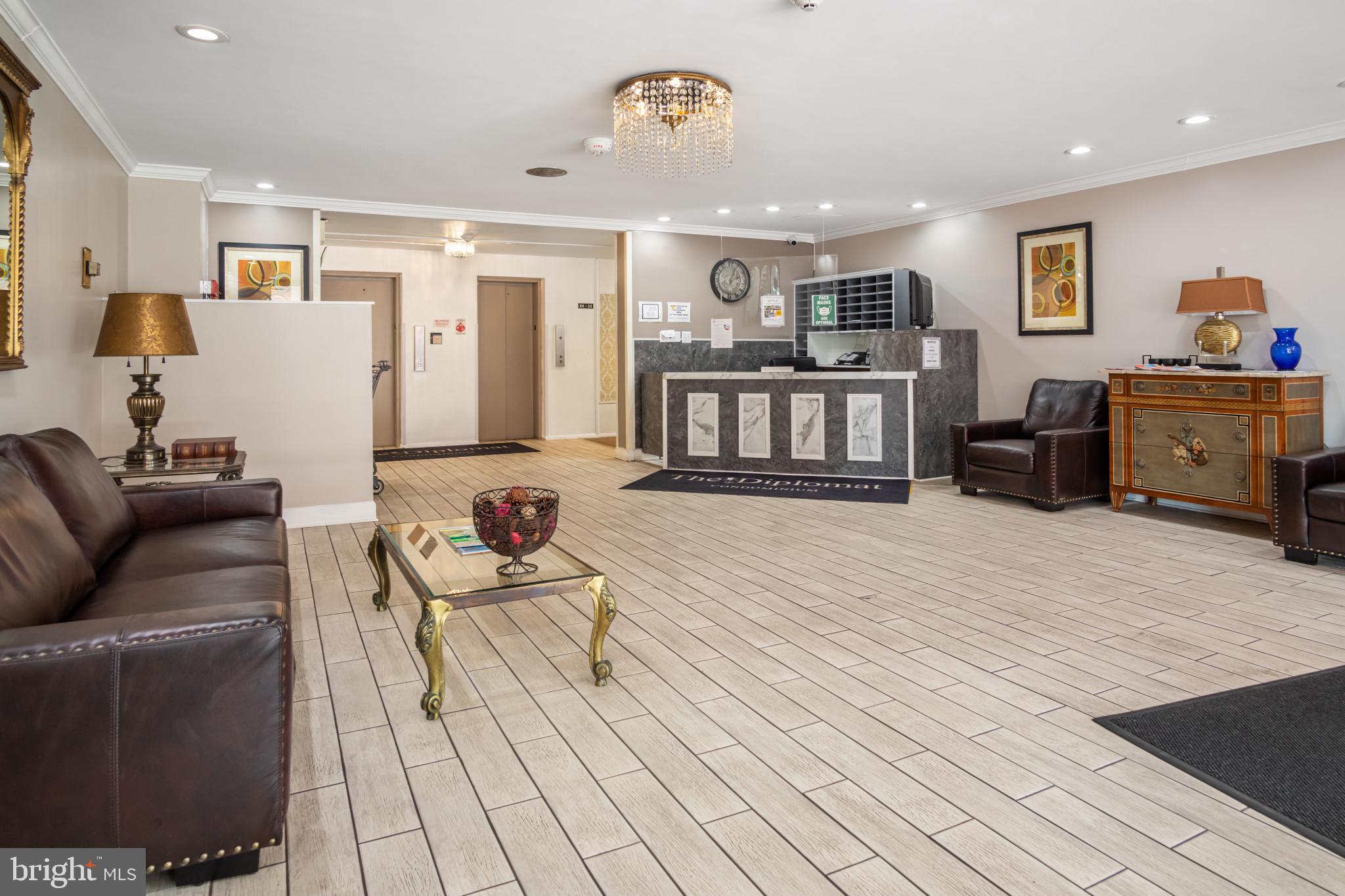 FALLSTAFF - Residential