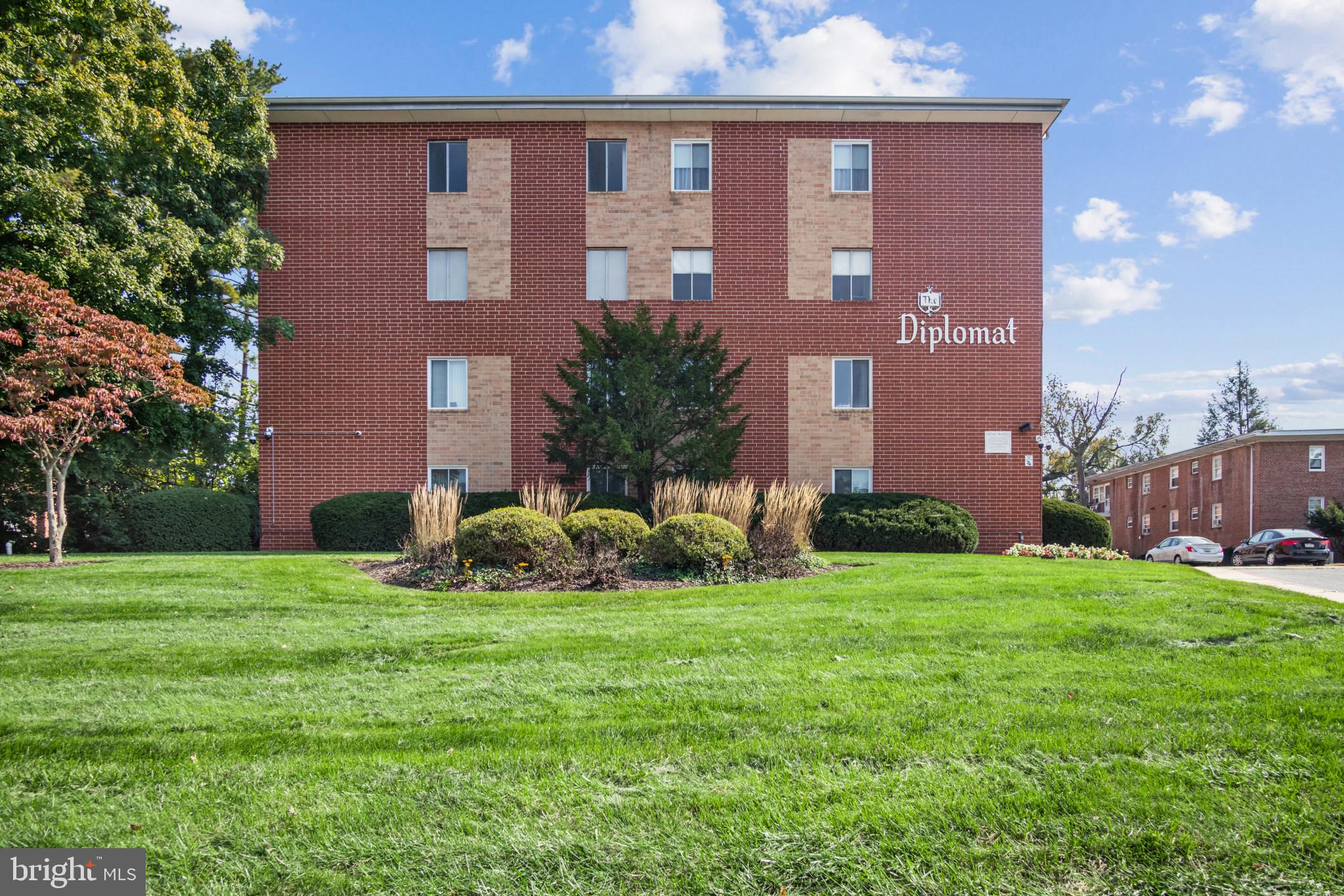 FALLSTAFF - Residential