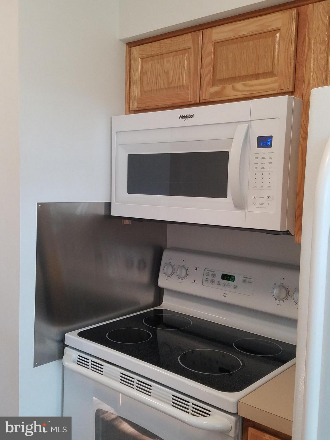 PALISADE GARDENS - Residential Lease