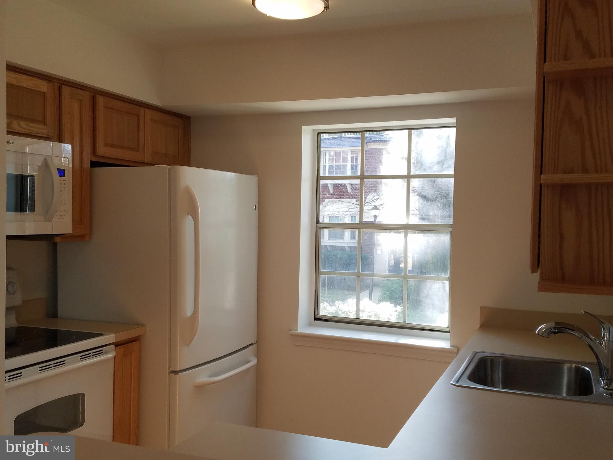 PALISADE GARDENS - Residential Lease