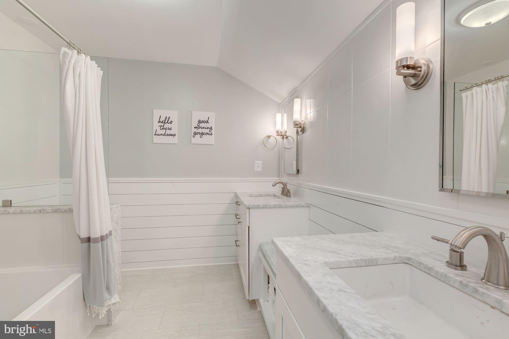 ARLINGTON - Residential