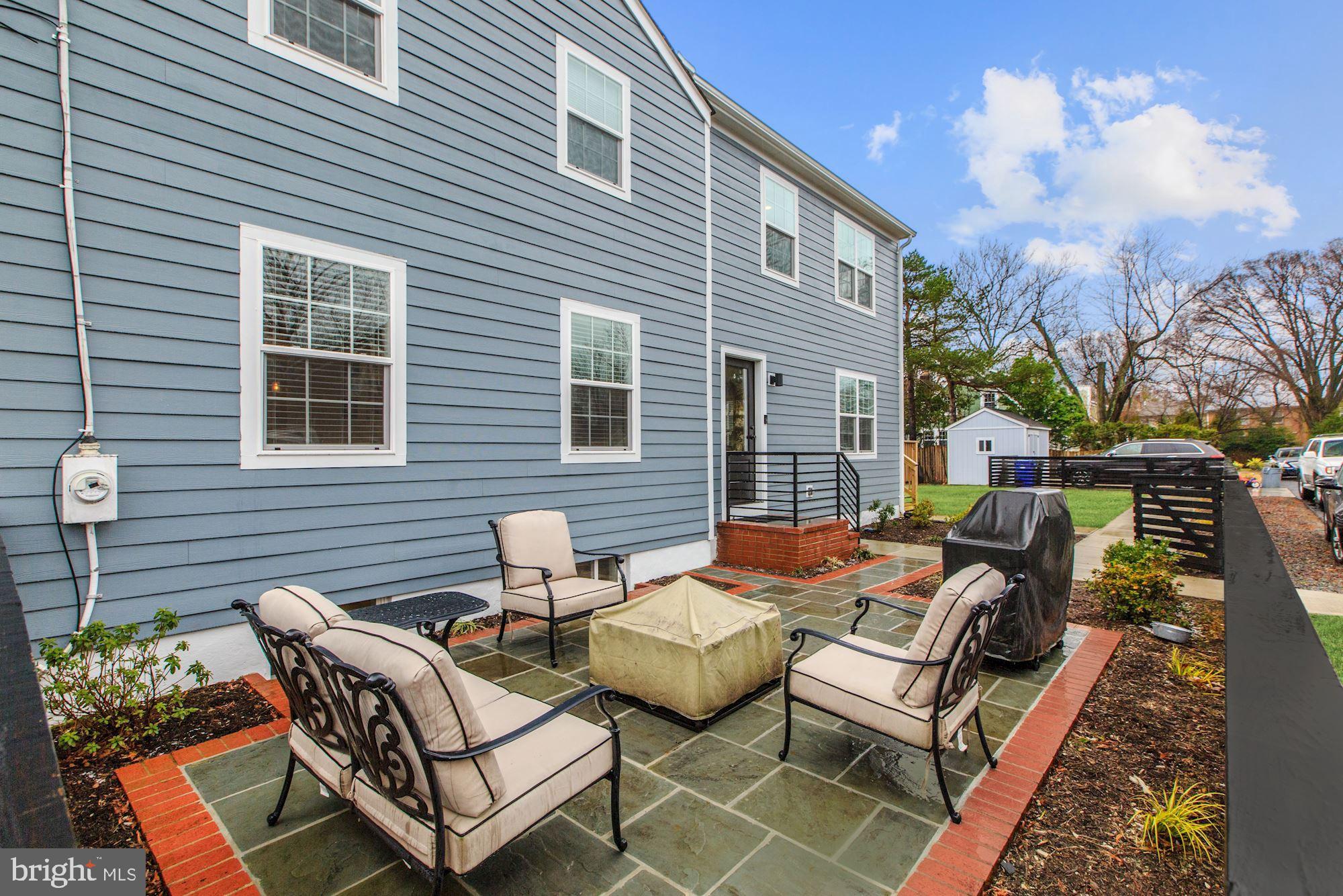 ARLINGTON - Residential