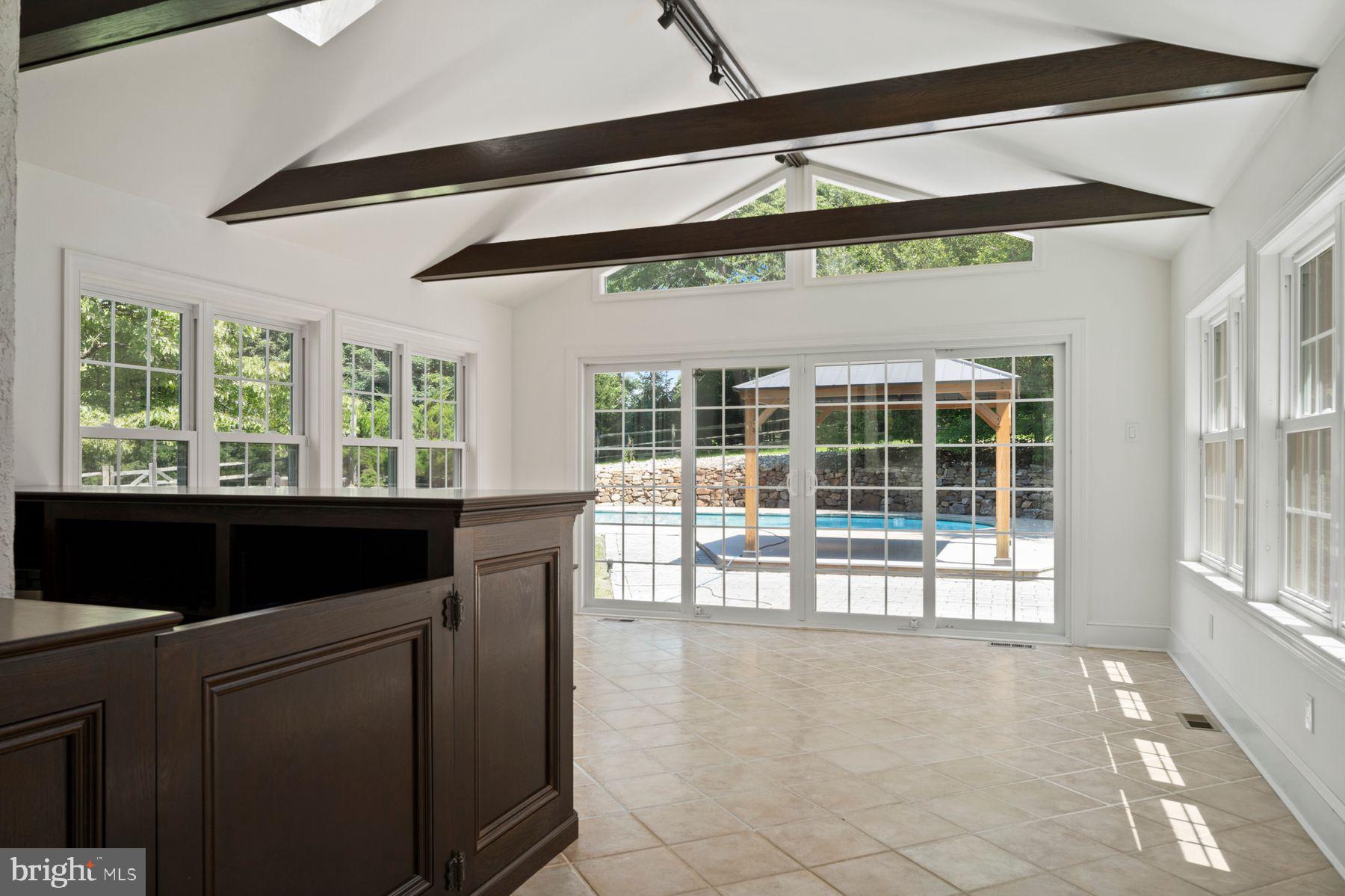 RADNOR HUNT - Residential