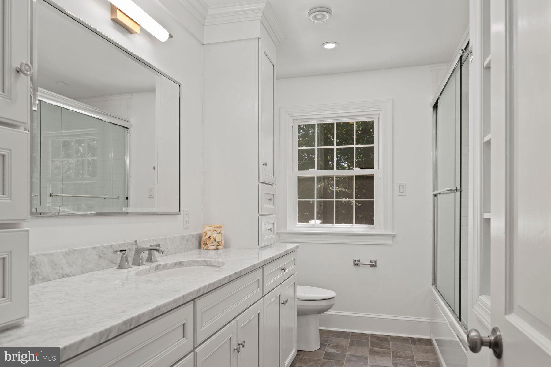 RADNOR HUNT - Residential