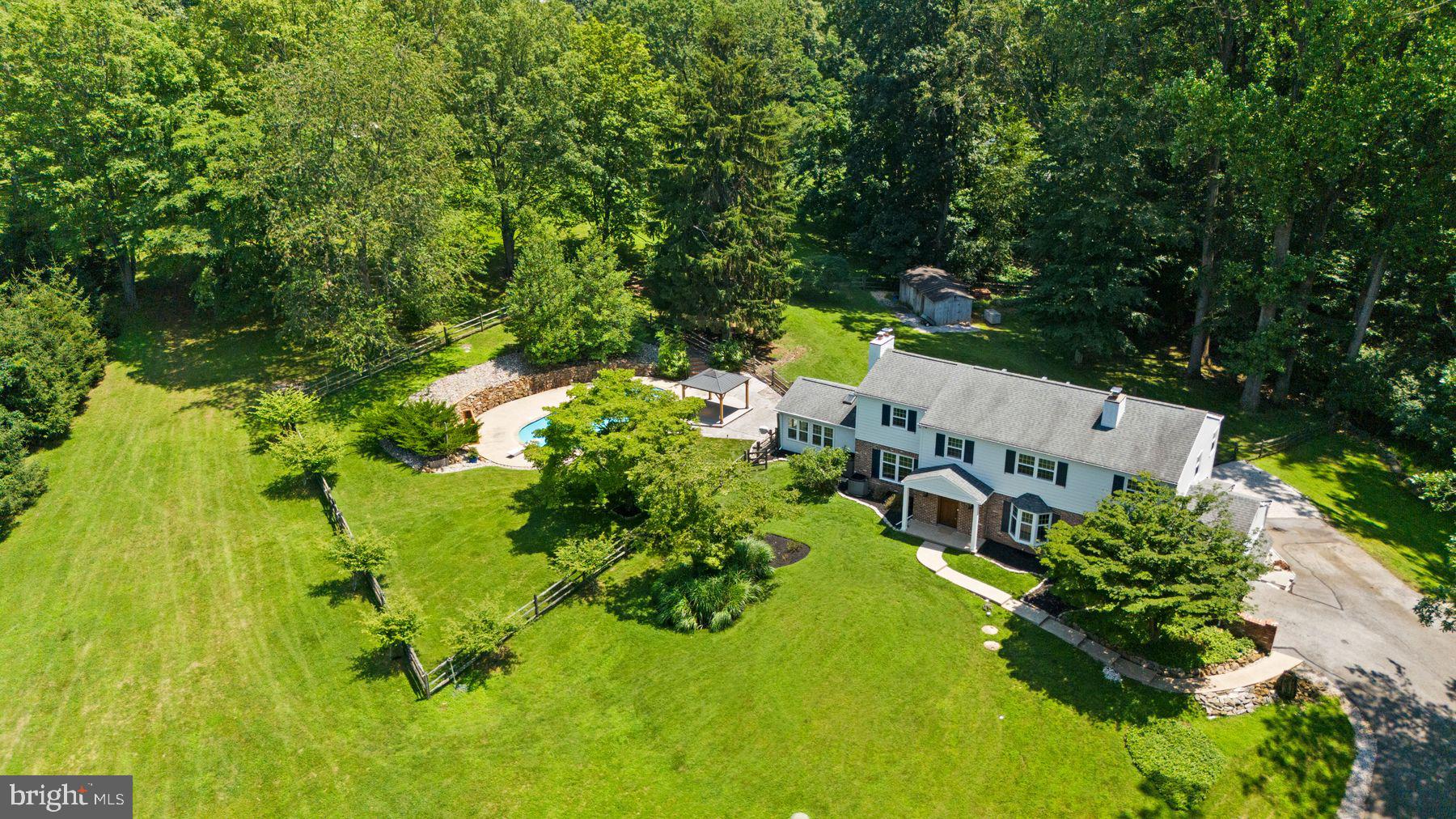 RADNOR HUNT - Residential