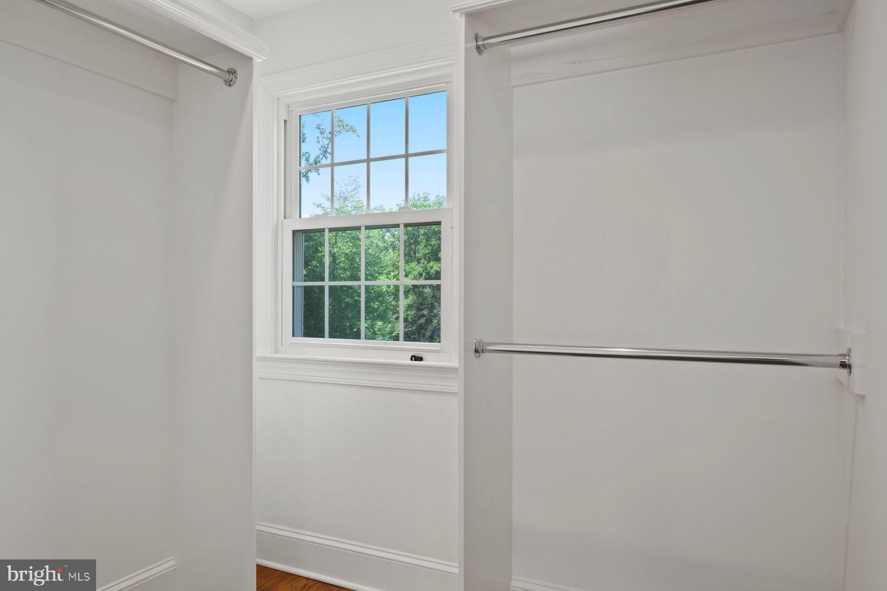 RADNOR HUNT - Residential