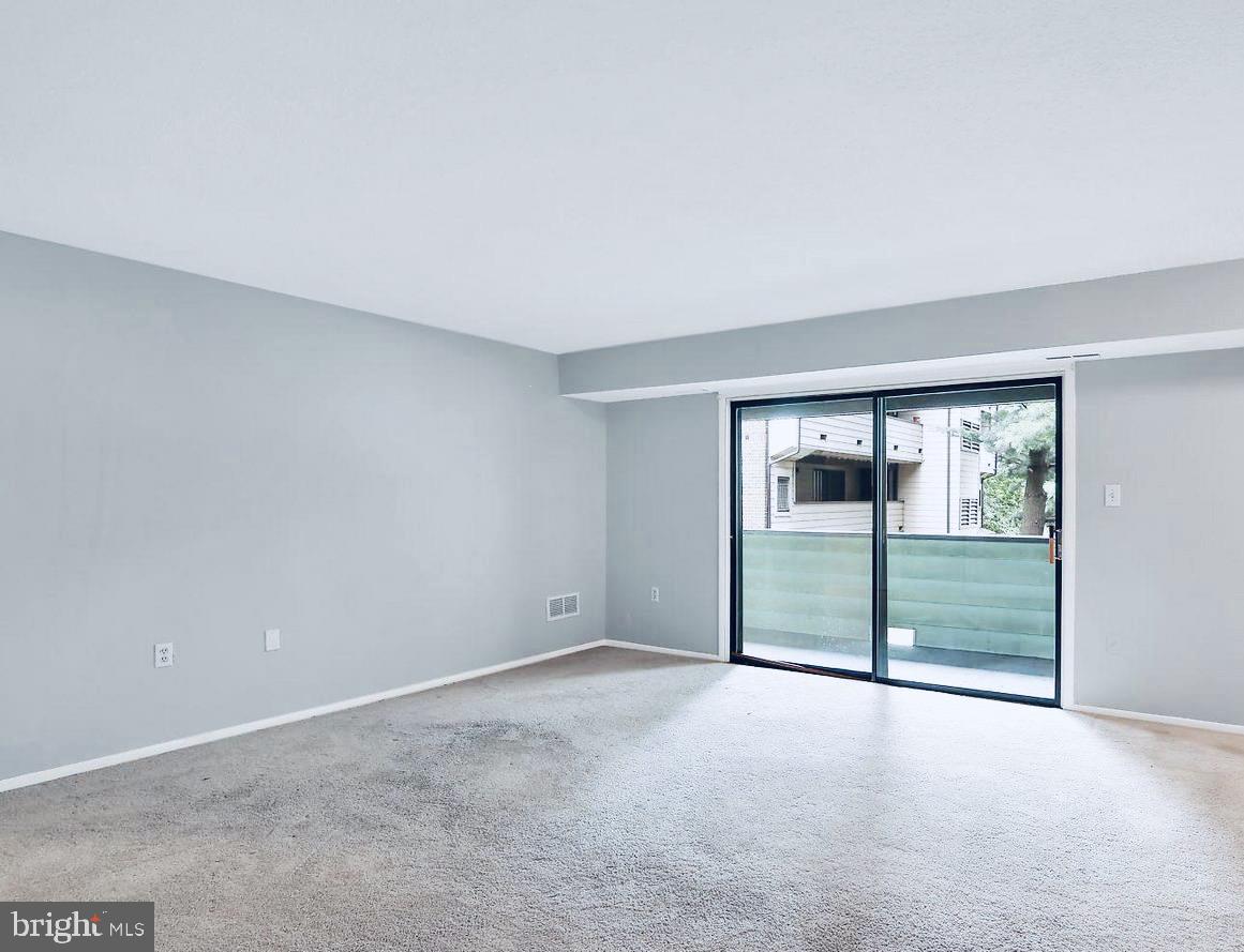 ROCKLAND RUN - Residential