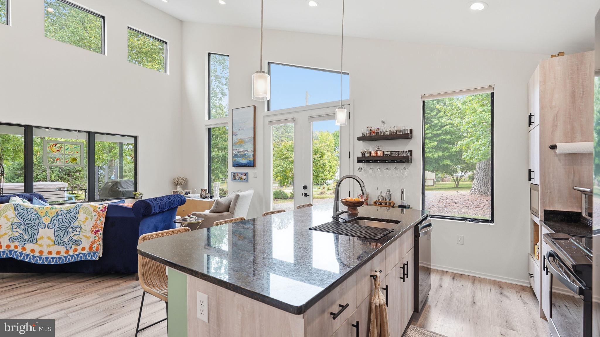 STRATFORD HARBOUR - Residential