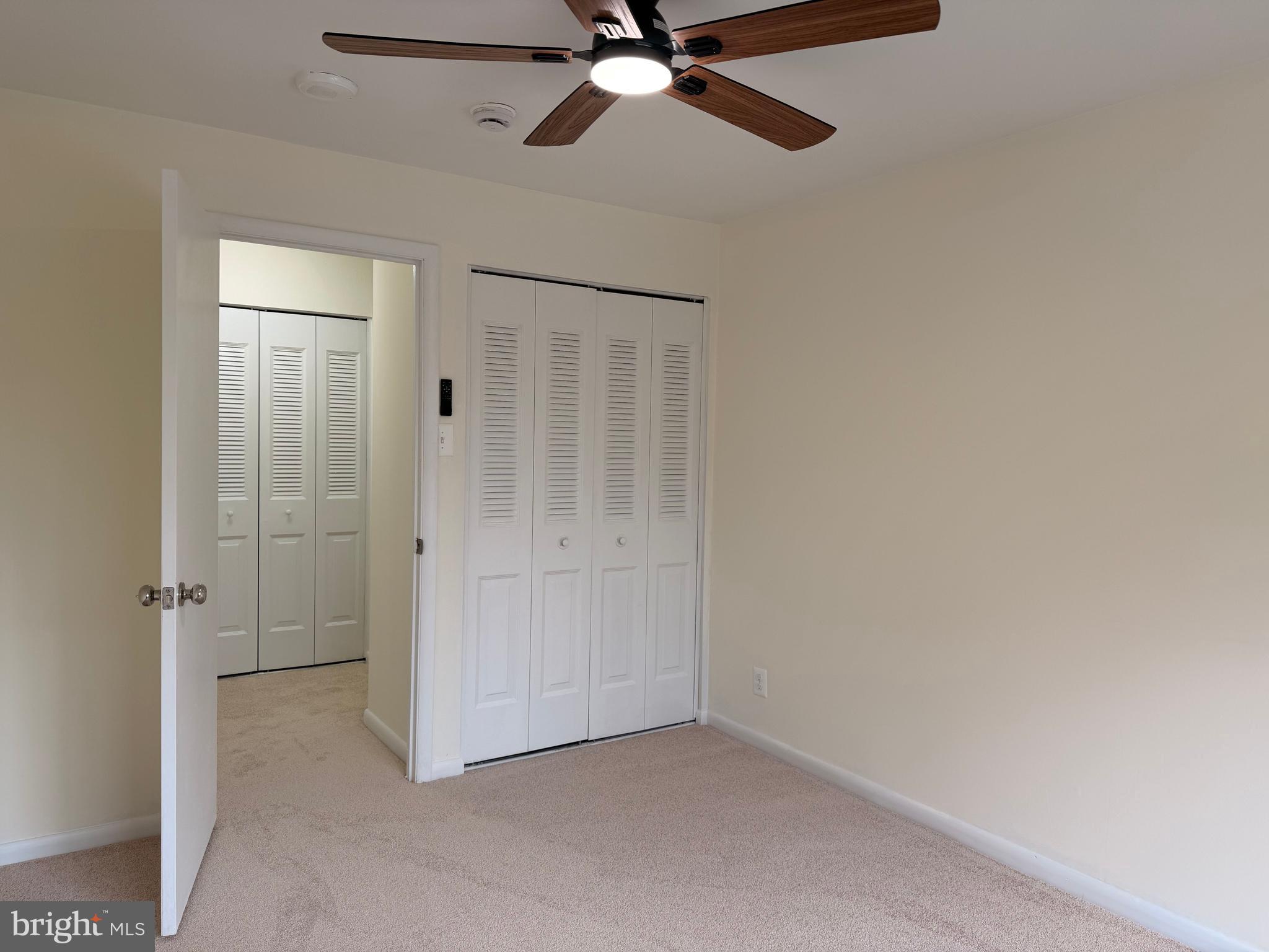 COLUMBIA TOWERS - Residential