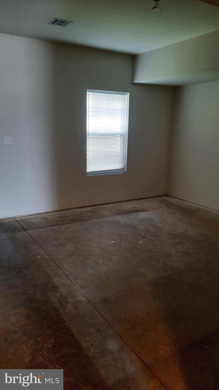 ADMIRALS QUAY - Residential Lease