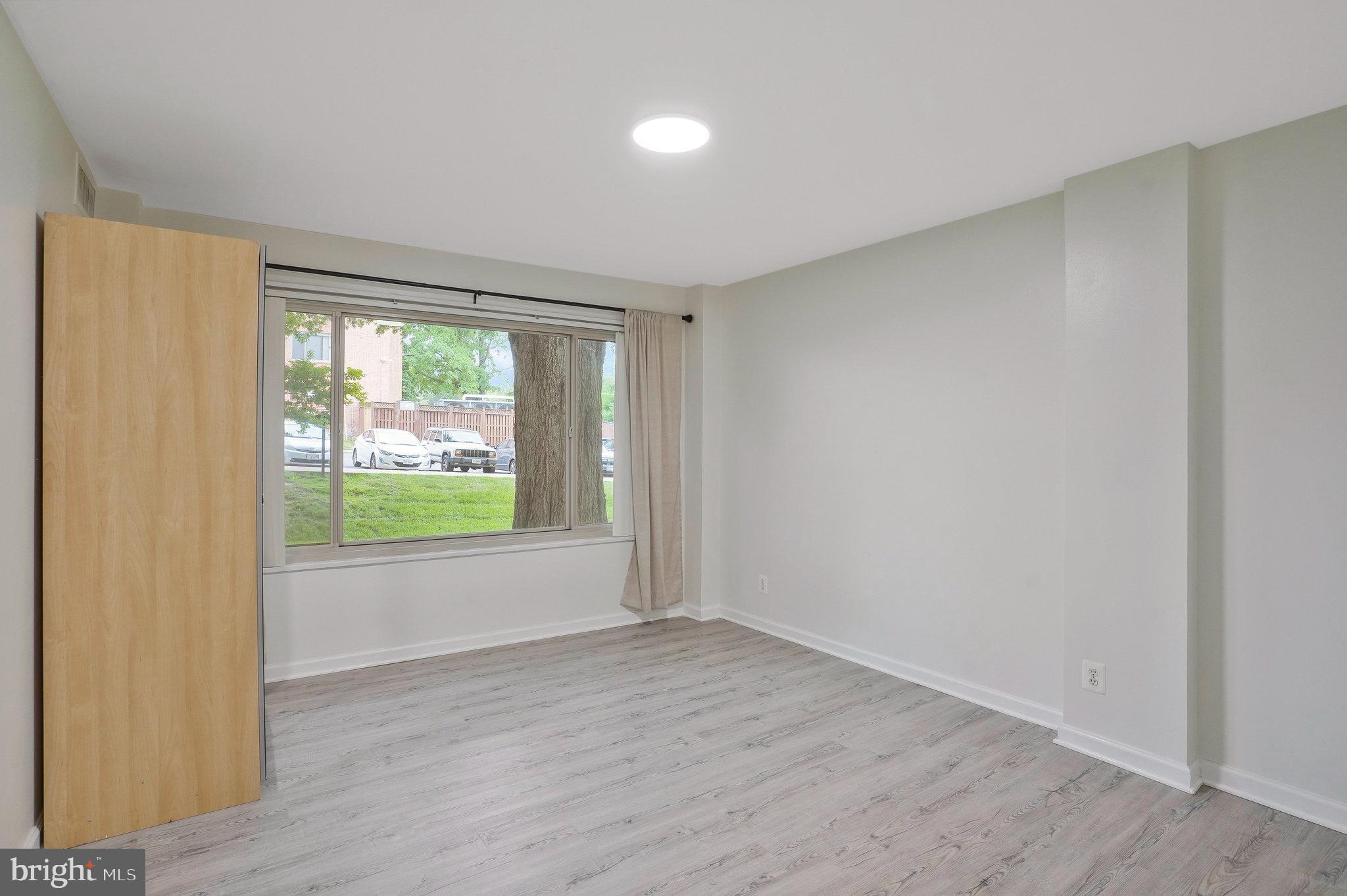 MAIN STREET GREEN - Residential