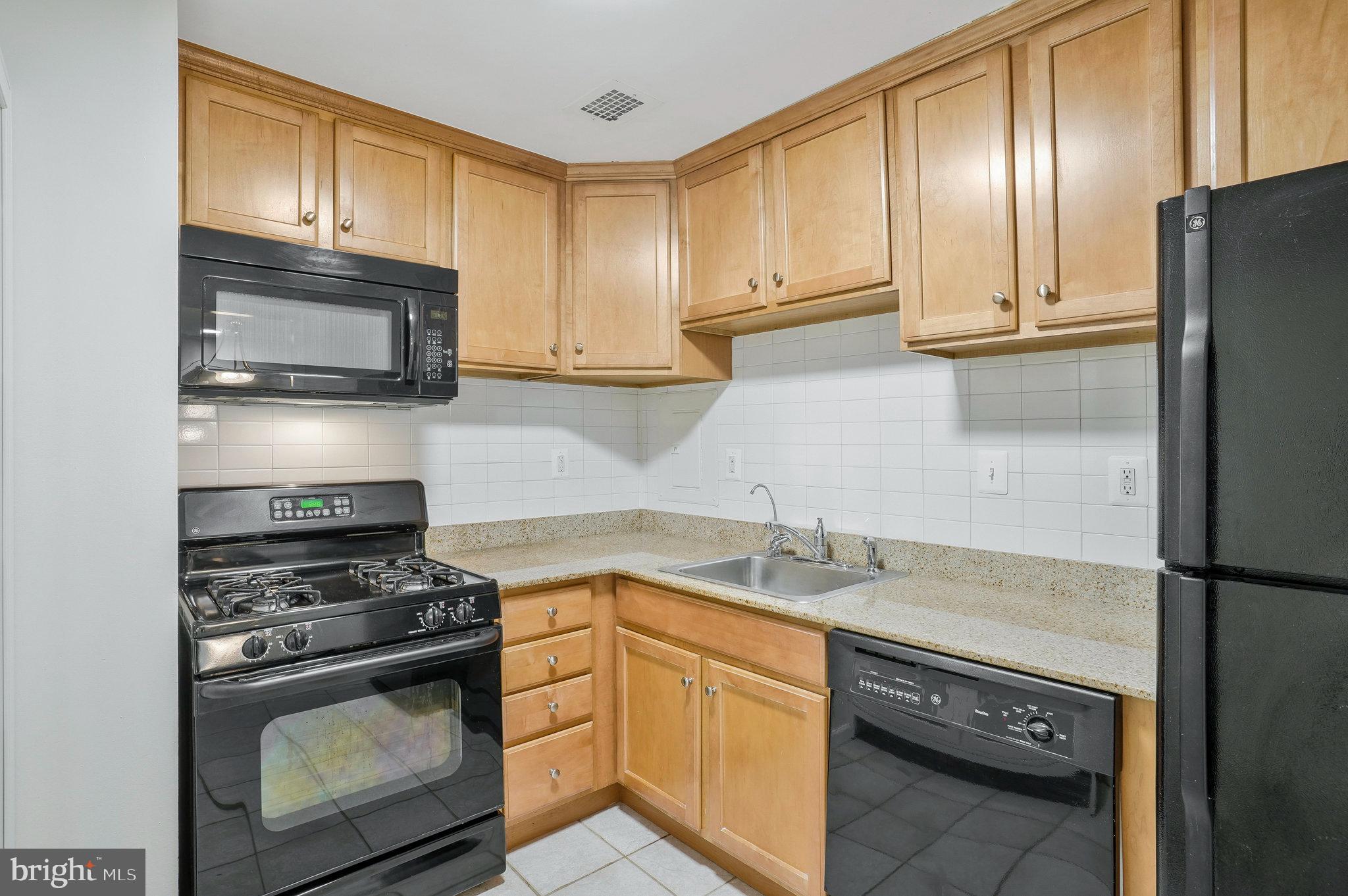 MAIN STREET GREEN - Residential