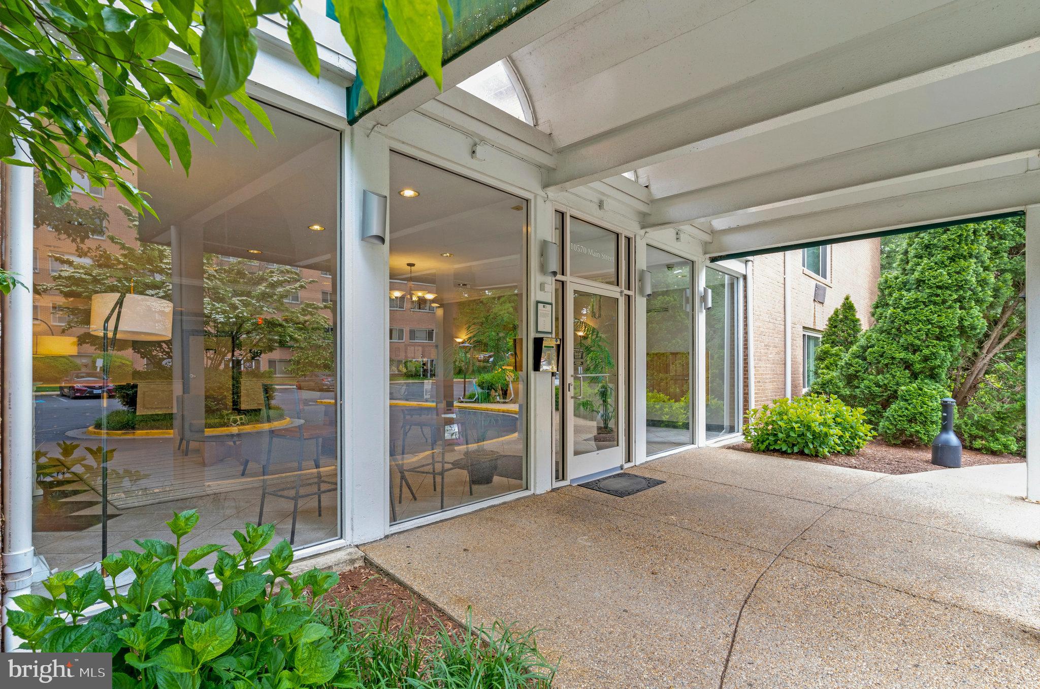 MAIN STREET GREEN - Residential