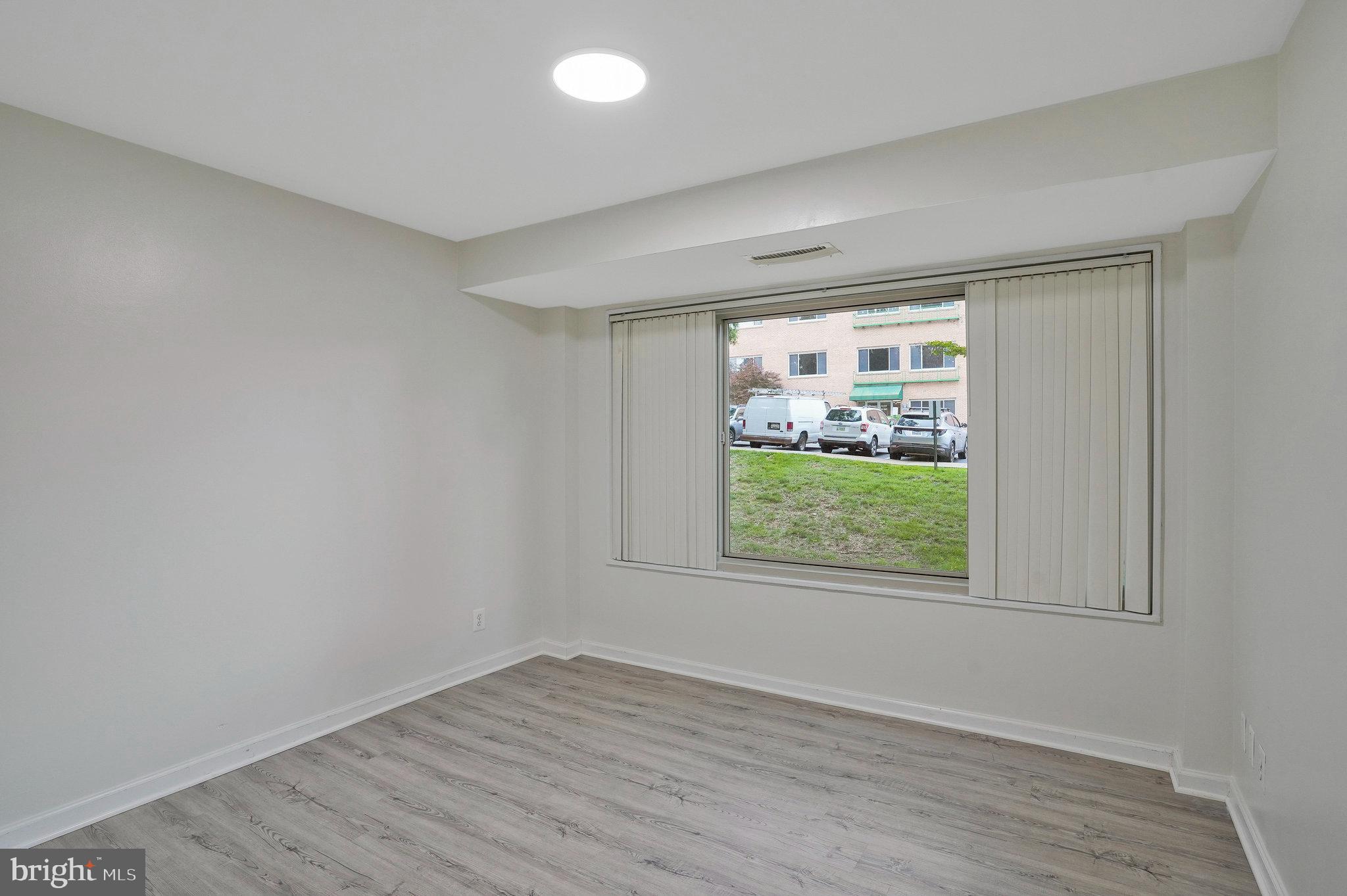 MAIN STREET GREEN - Residential