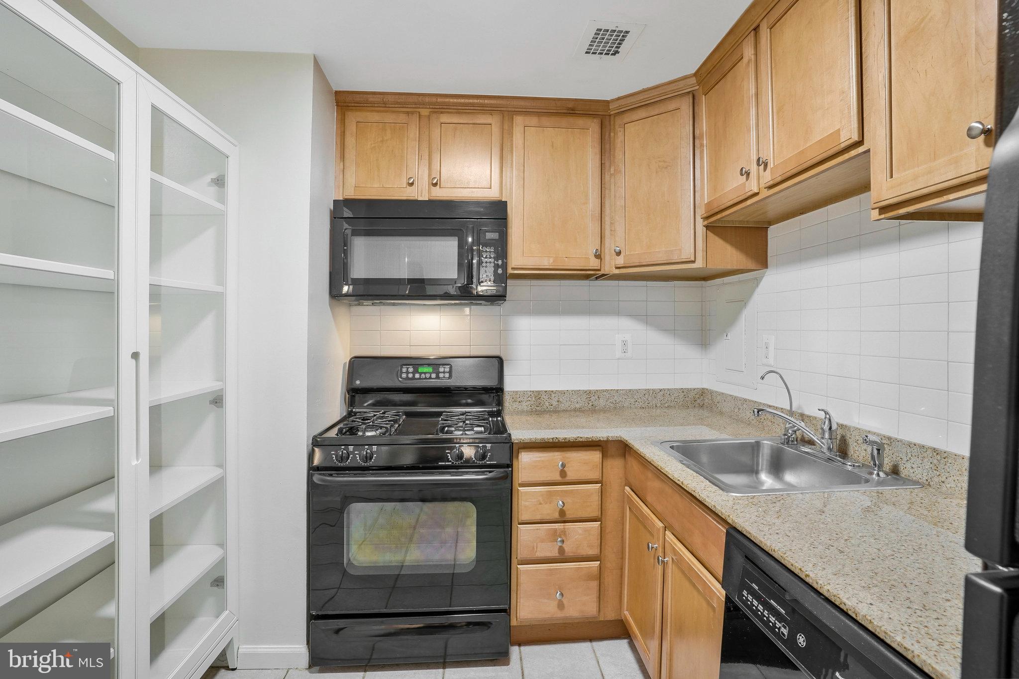 MAIN STREET GREEN - Residential