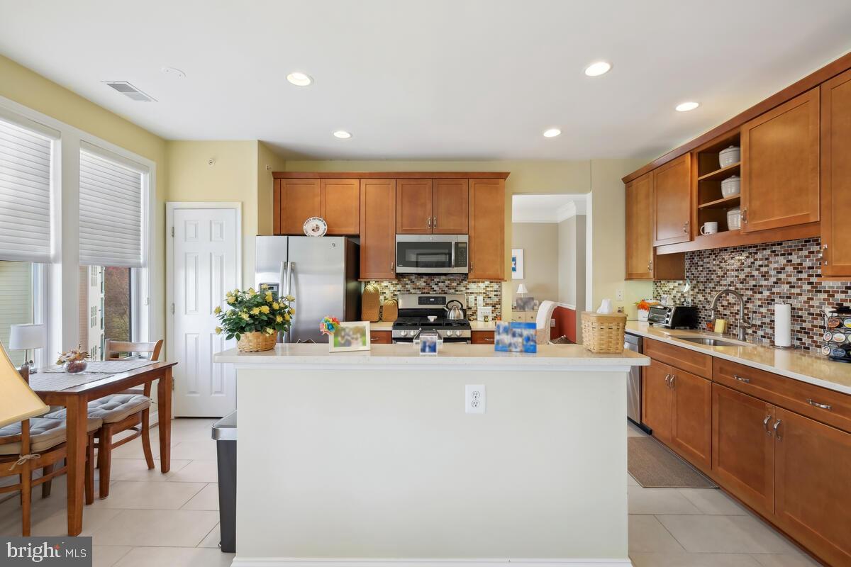 KENTLANDS - Residential