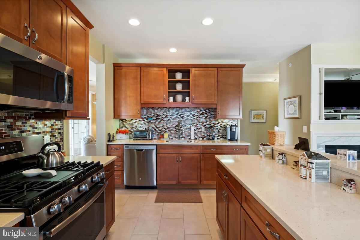 KENTLANDS - Residential