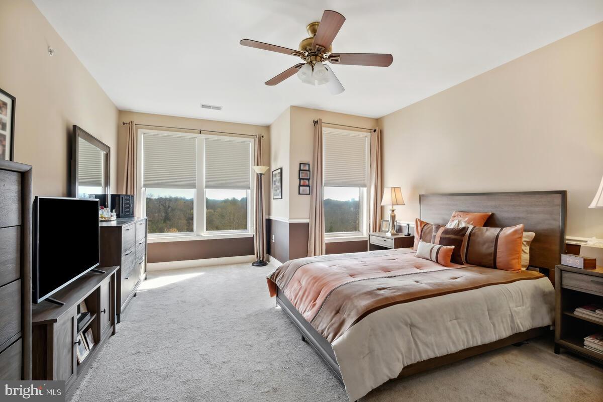 KENTLANDS - Residential