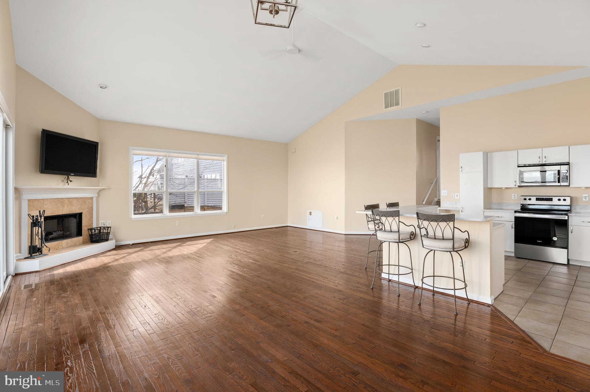 ARUNDEL ON THE BAY - Residential Lease