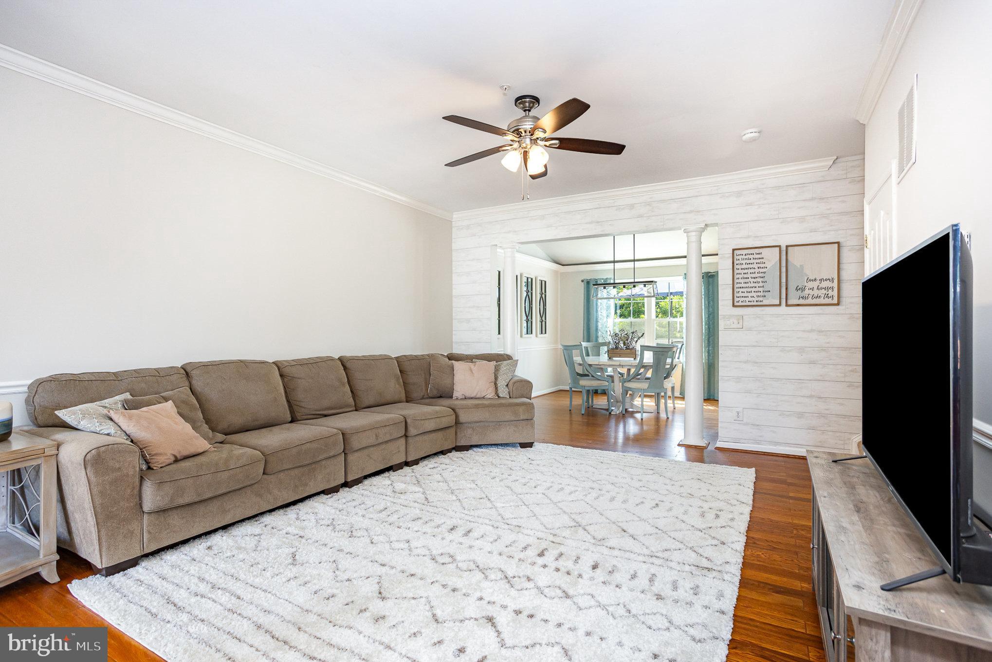 423 DEERHILL CIRCLE